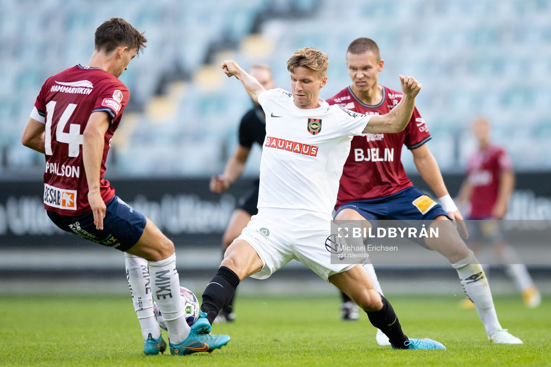 Brommapojkarnas Samuel Leach Holm mot Örgrytes Daniel