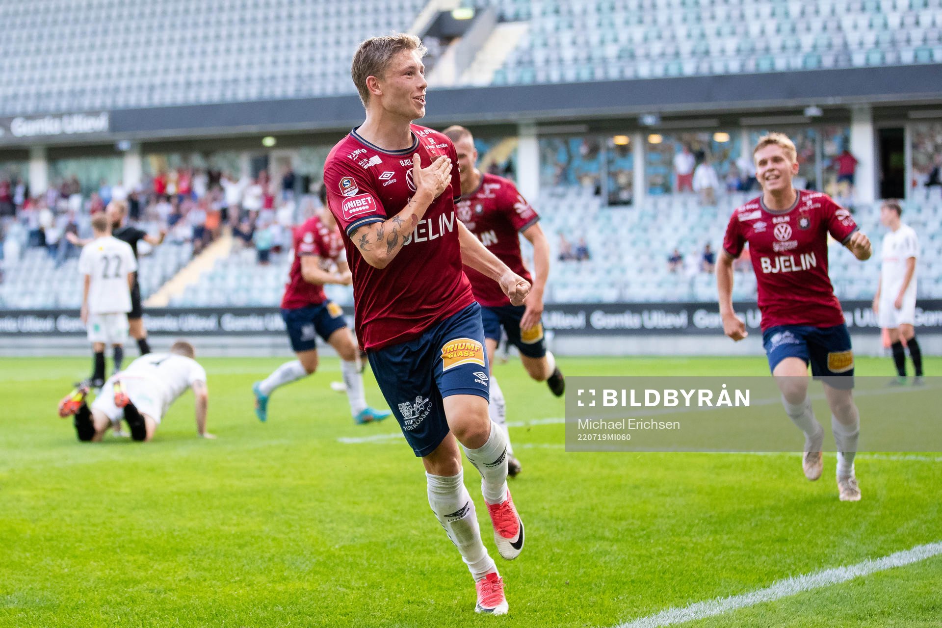 Örgrytes Anton Andreasson jublar