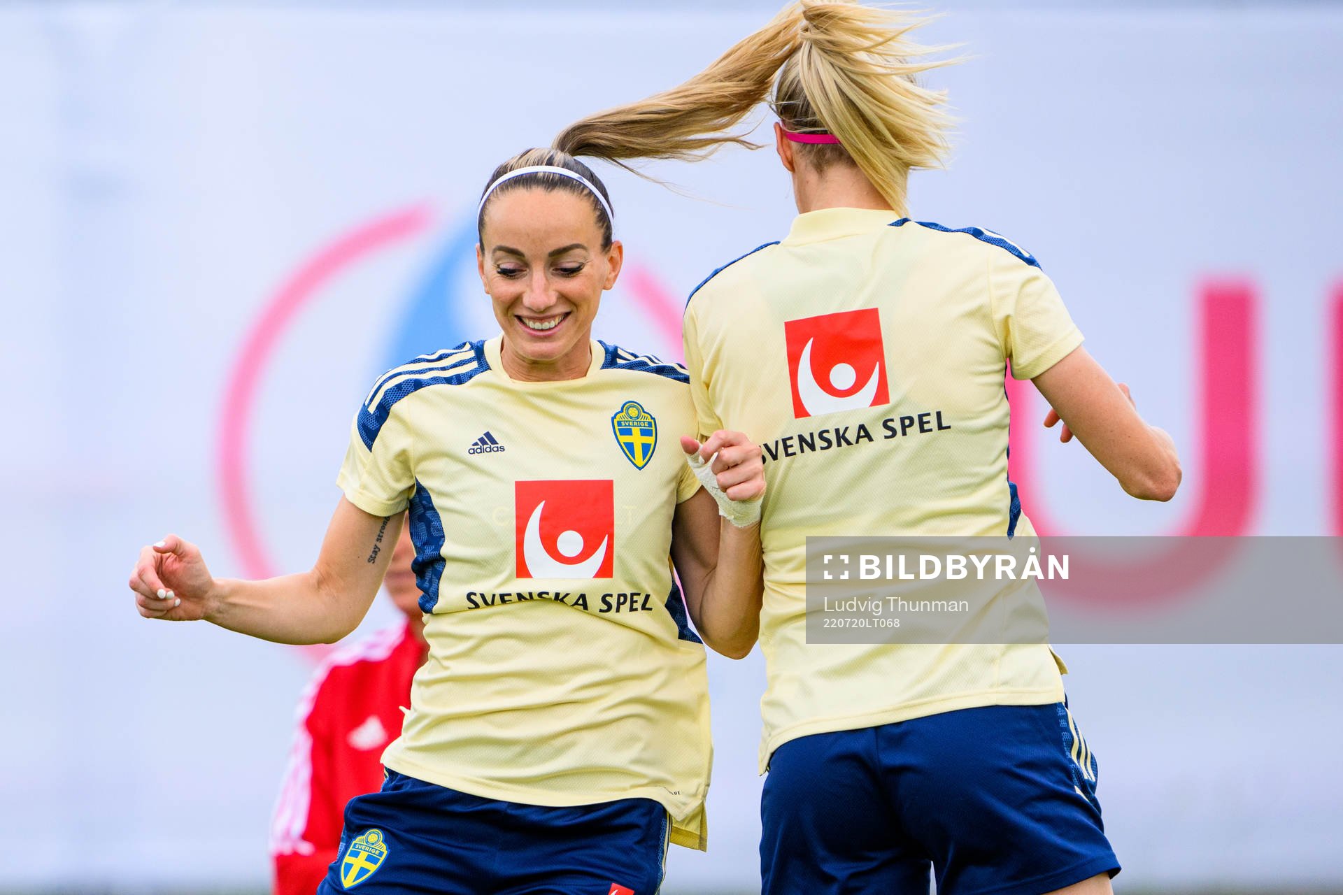 Kosovare Asllani and Amanda Ilestedt of the Swedish women's
