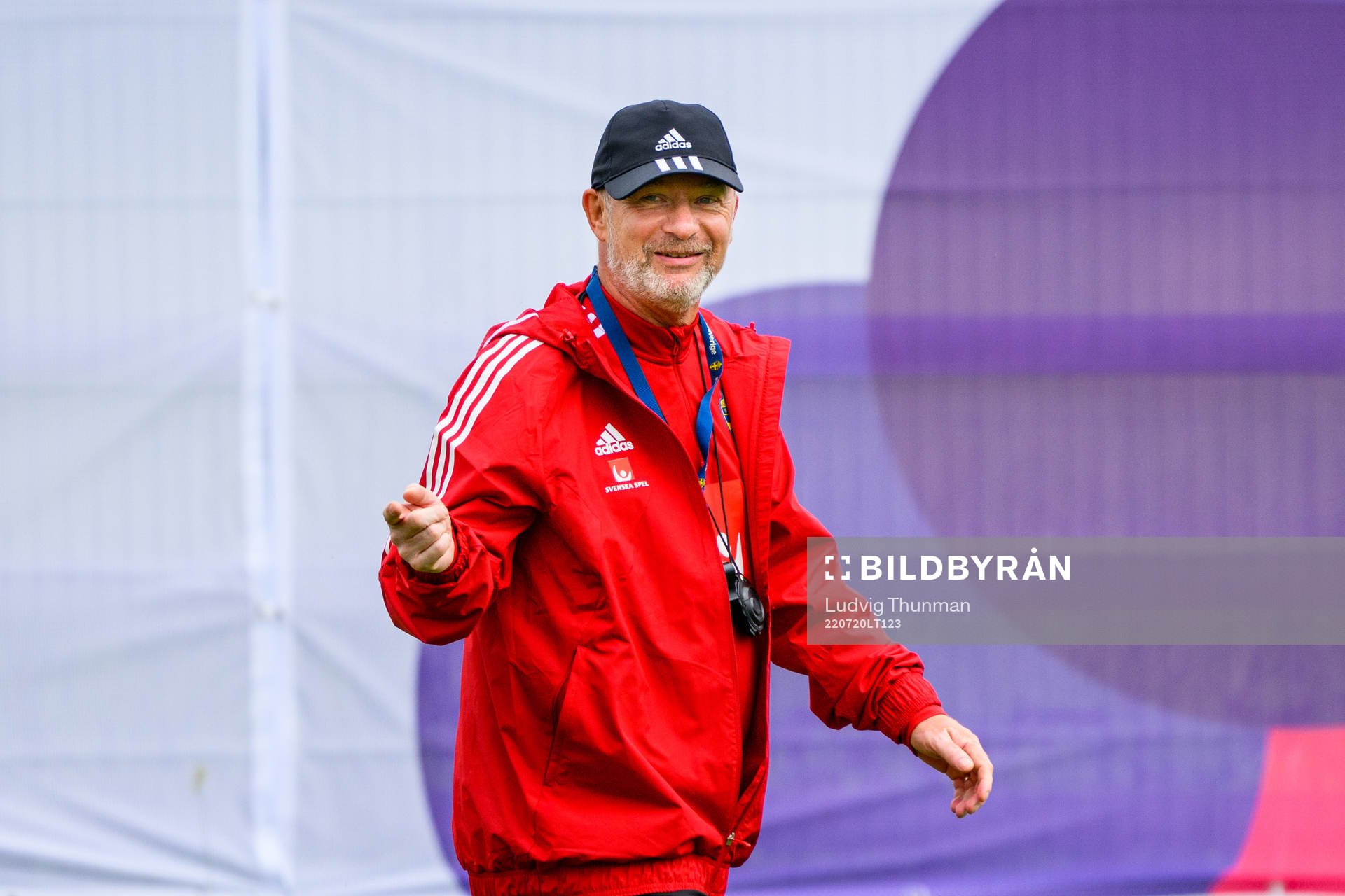 Peter Gerhardsson, head coach of the Swedish women's national football team at a training session during the UEFA Women's Euro 2022 Championship on July 20, 2022 in Chester.