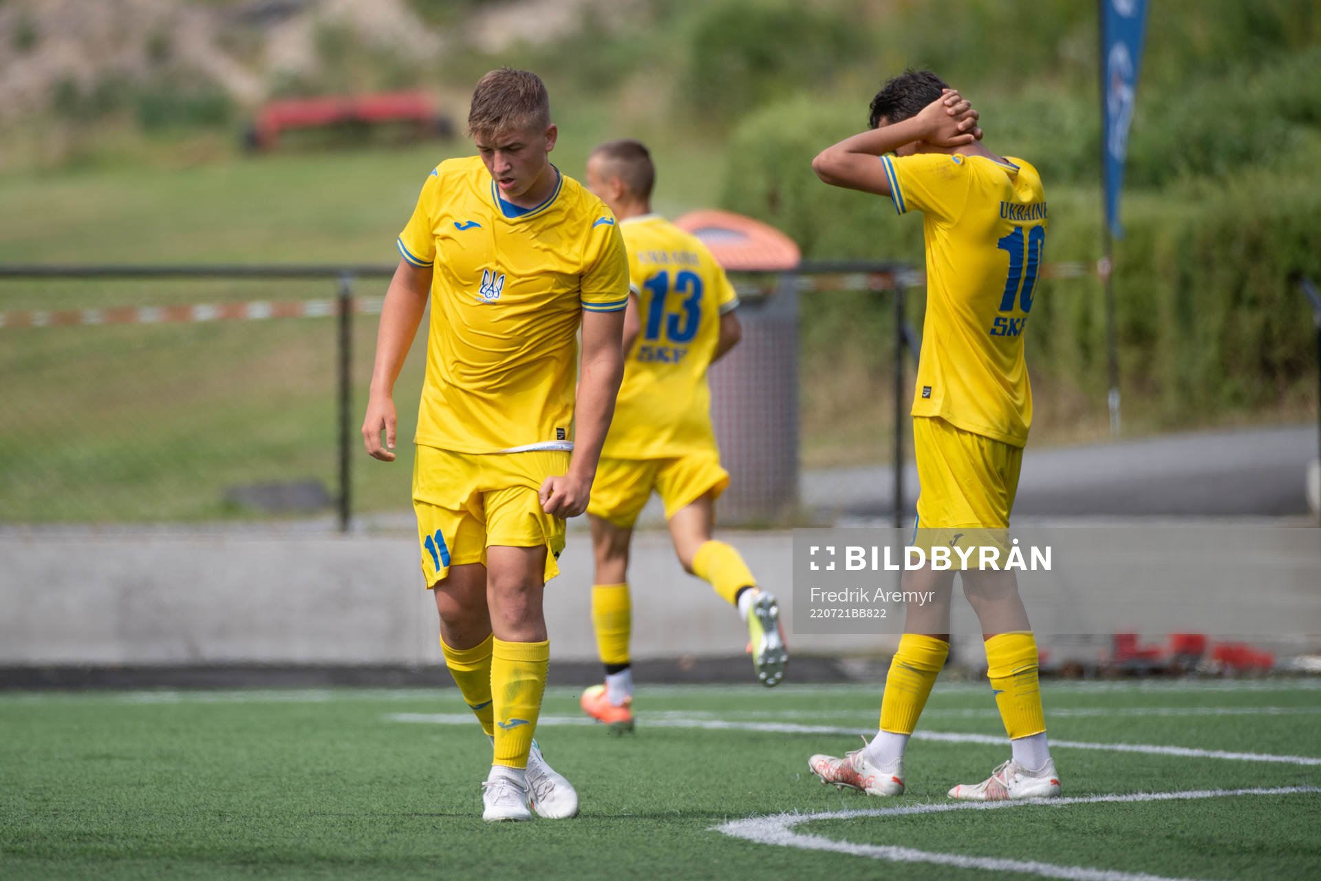 Spelare från FC Pidshypnyk deppar
