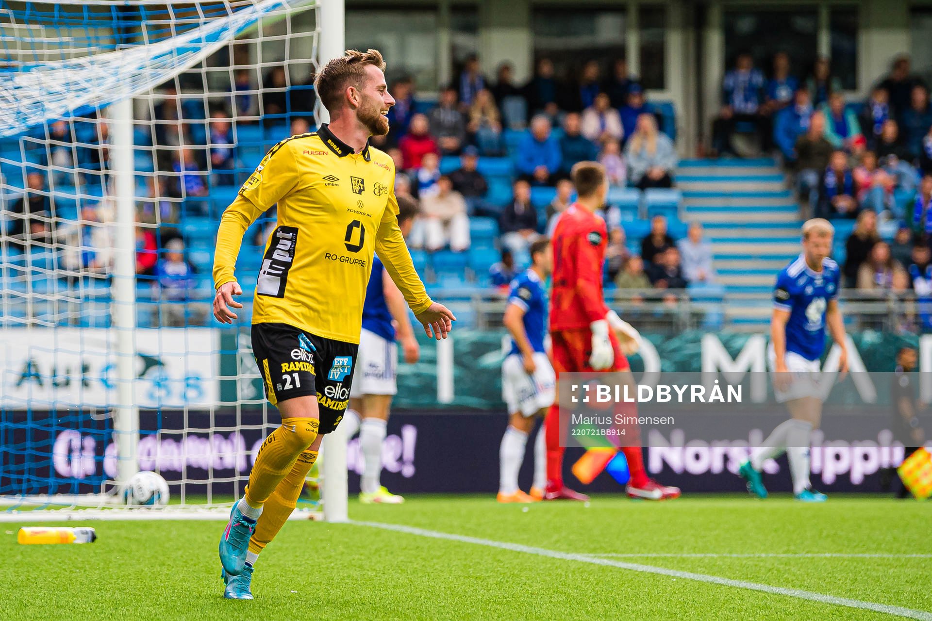 Rasmus Alm of Elfsborg celebrates