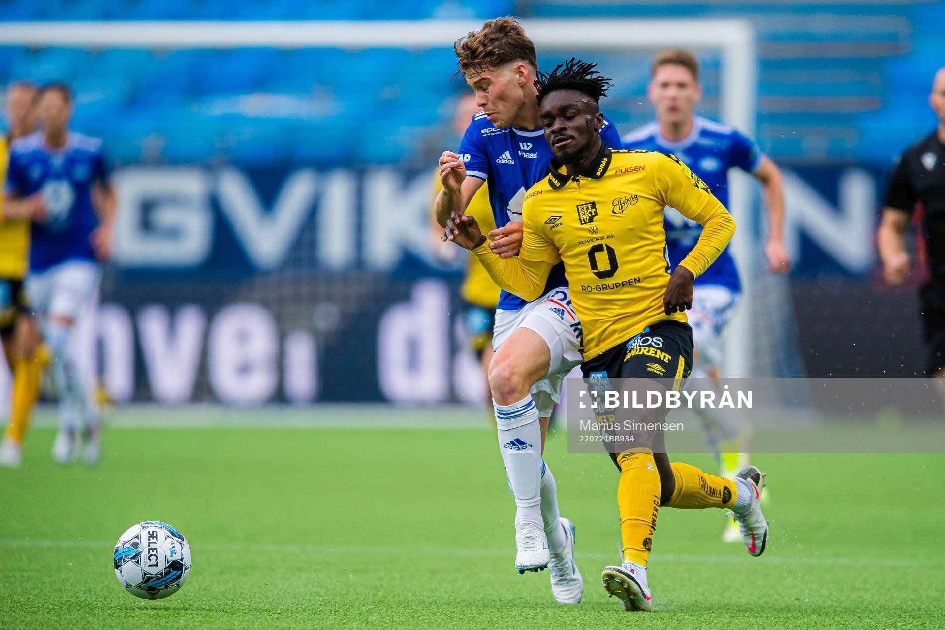 Emil Varhaugvik Breivik of Molde and Emmanuel Boateng of