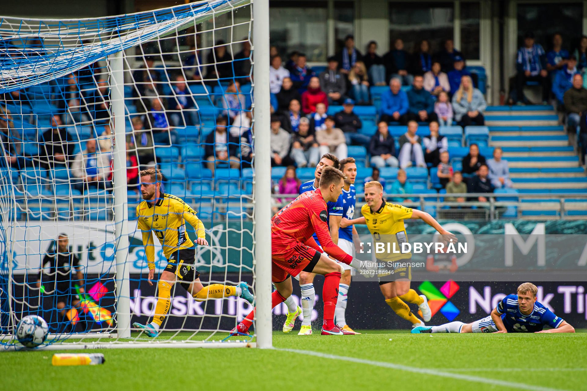 Rasmus Alm of Elfsborg scores the 0-1 goal