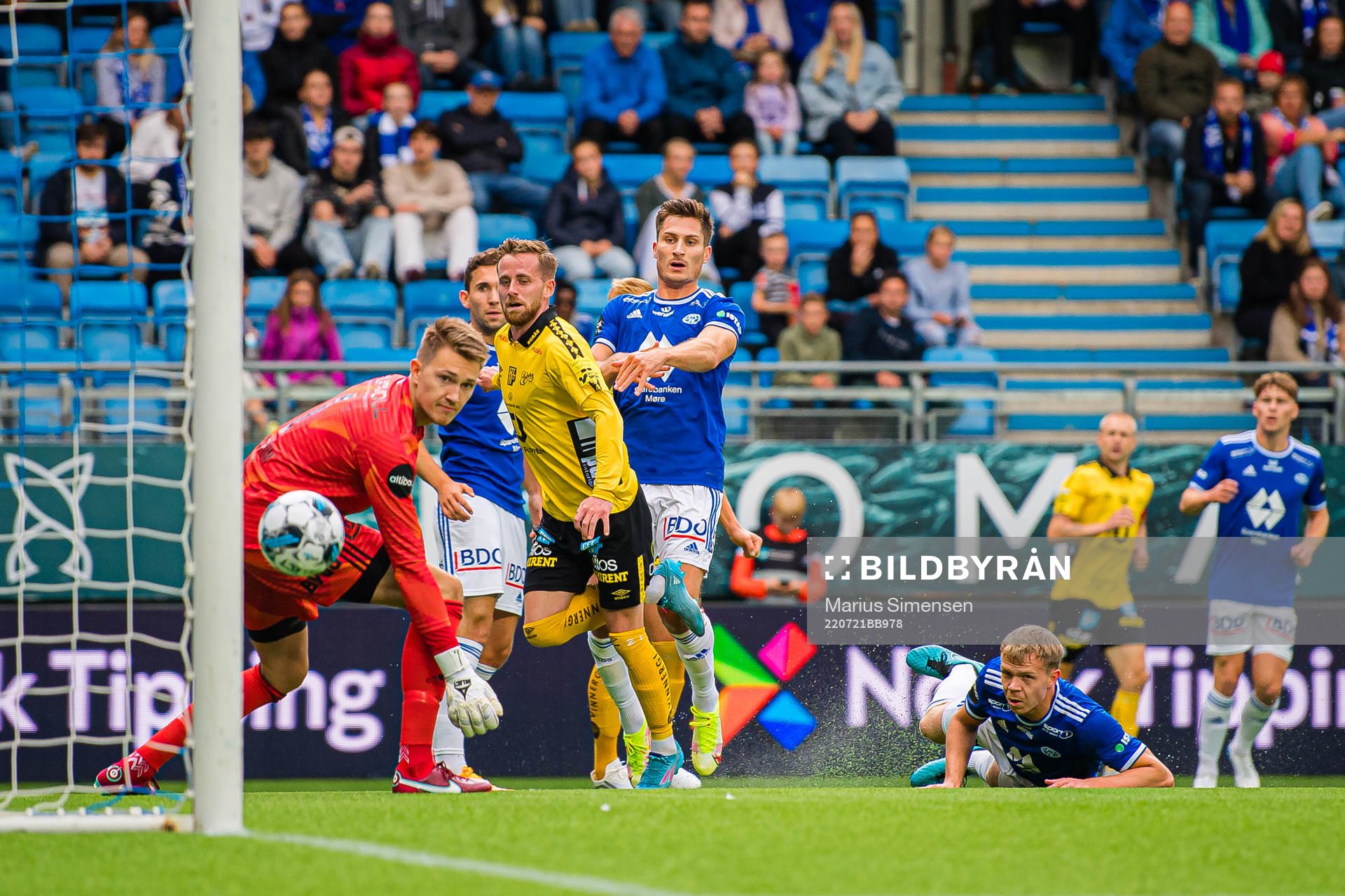 Rasmus Alm of Elfsborg scores the 0-1 goal