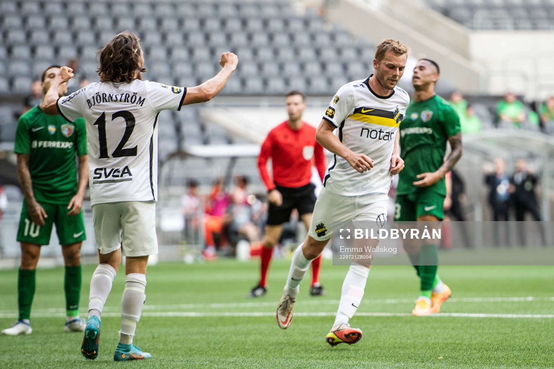 Sebastian Larsson of AIK celebrates scoring 2-2