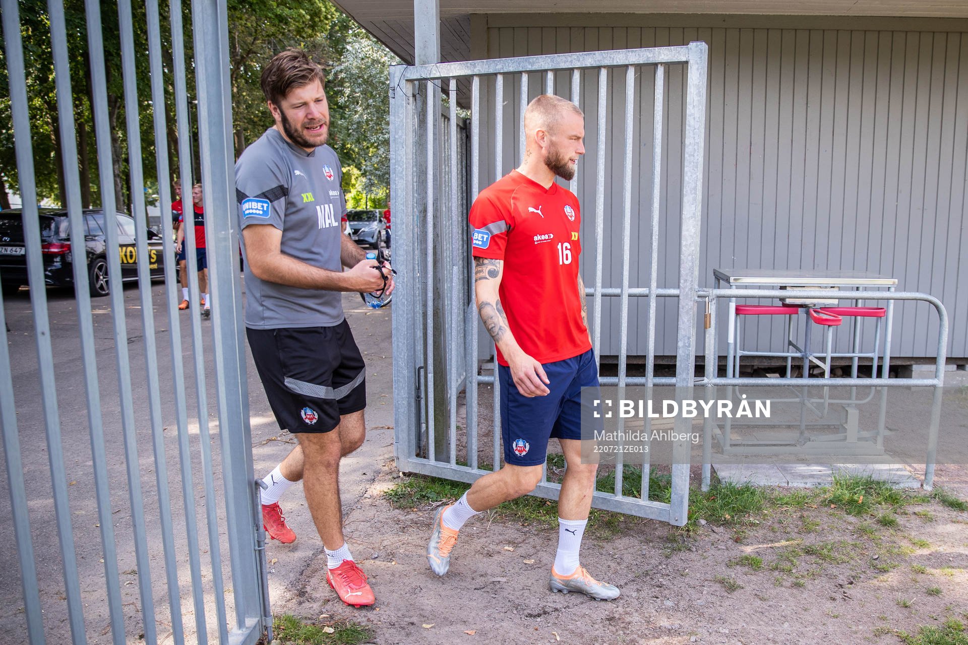 Assisterande tränare Max Lindén och Alexander Faltsetas