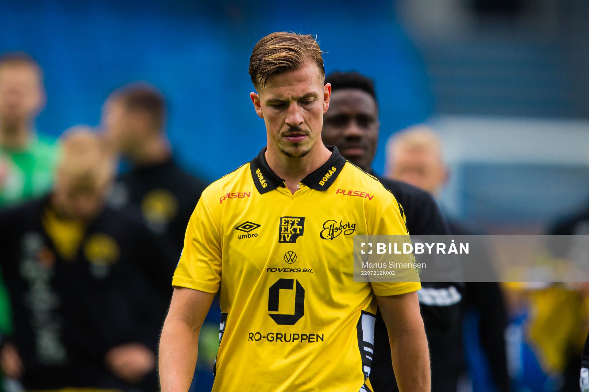 Simon Olsson of Elfsborg looks dejected
