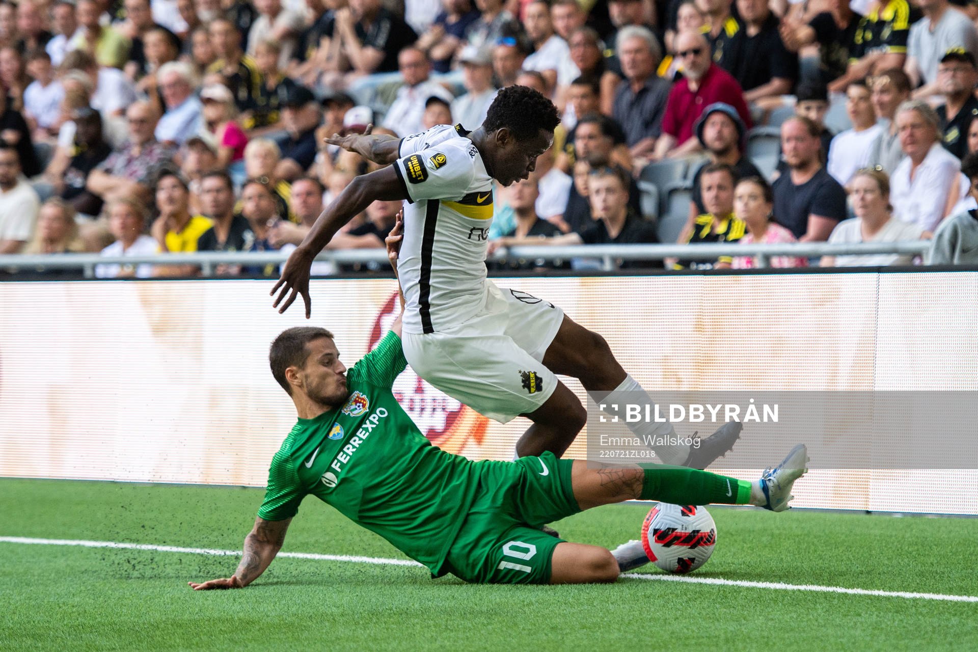 Vincent Thill of Vorskla Poltava and Erick Otieno Ouma of