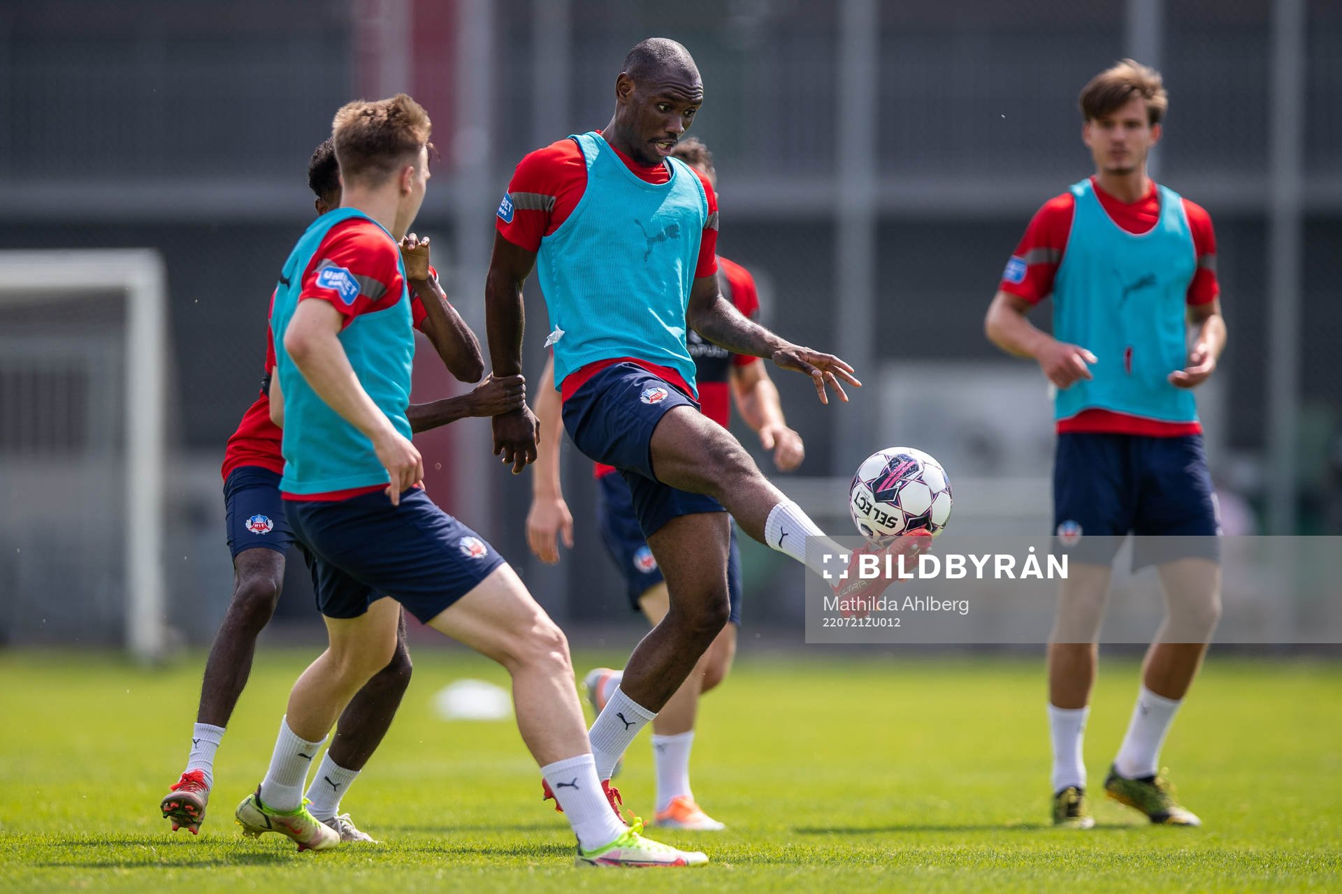 Ravy Tsouka-Dozi