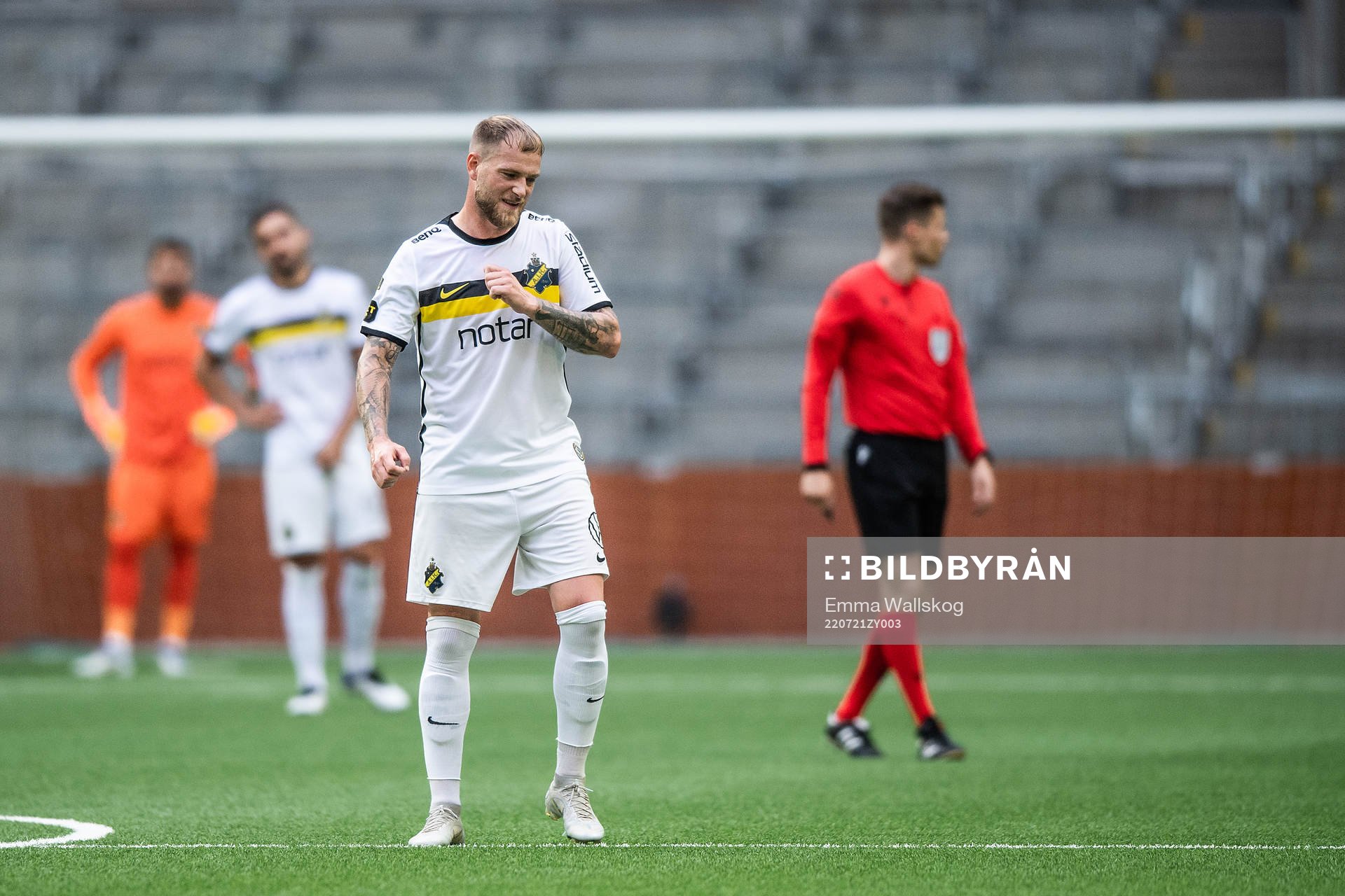John Guidetti of AIK looks dejected