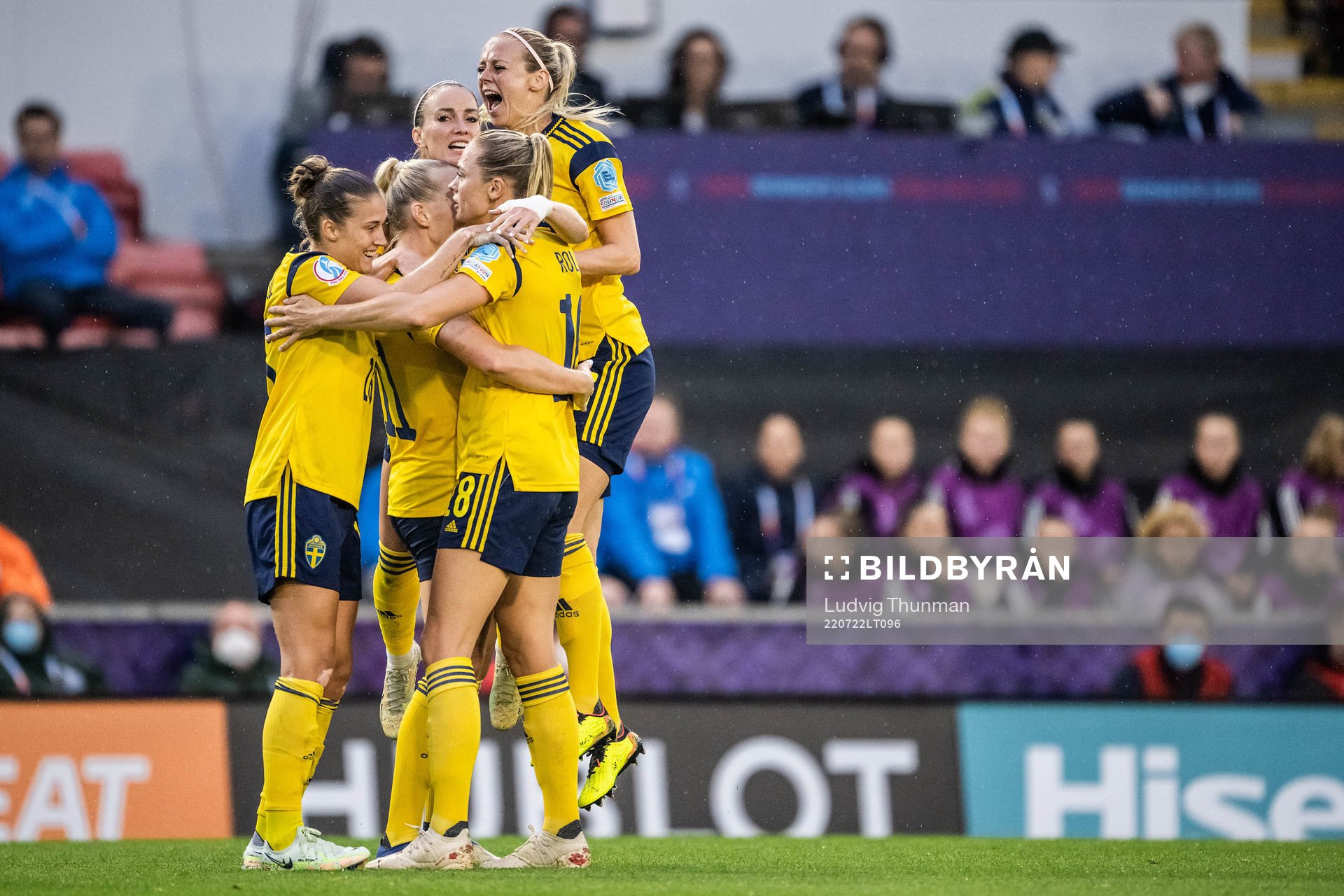 Stina Blackstenius, Kosovare Asllani, Fridolina Rolfö and