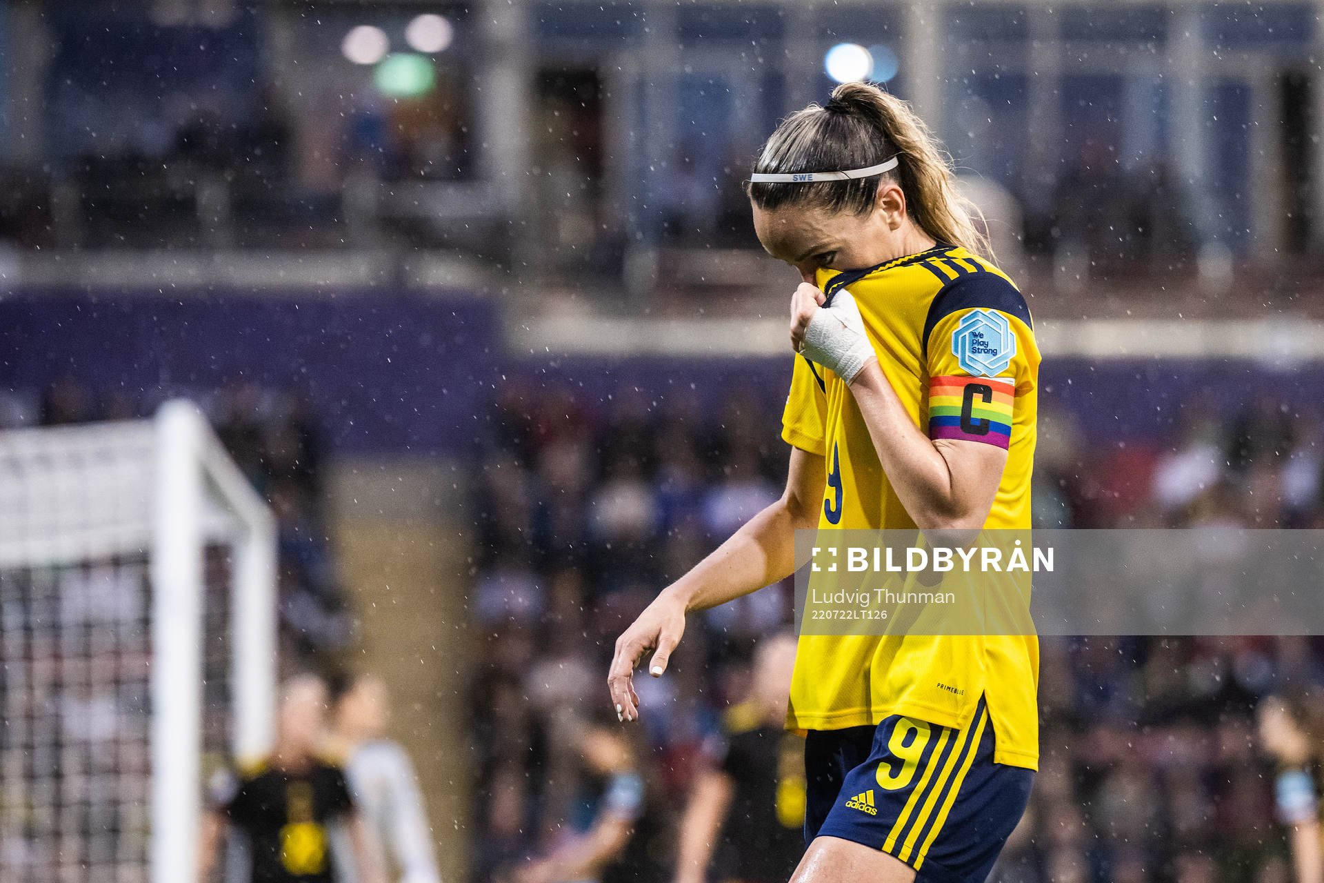 Kosovare Asllani of Sweden looks dejected