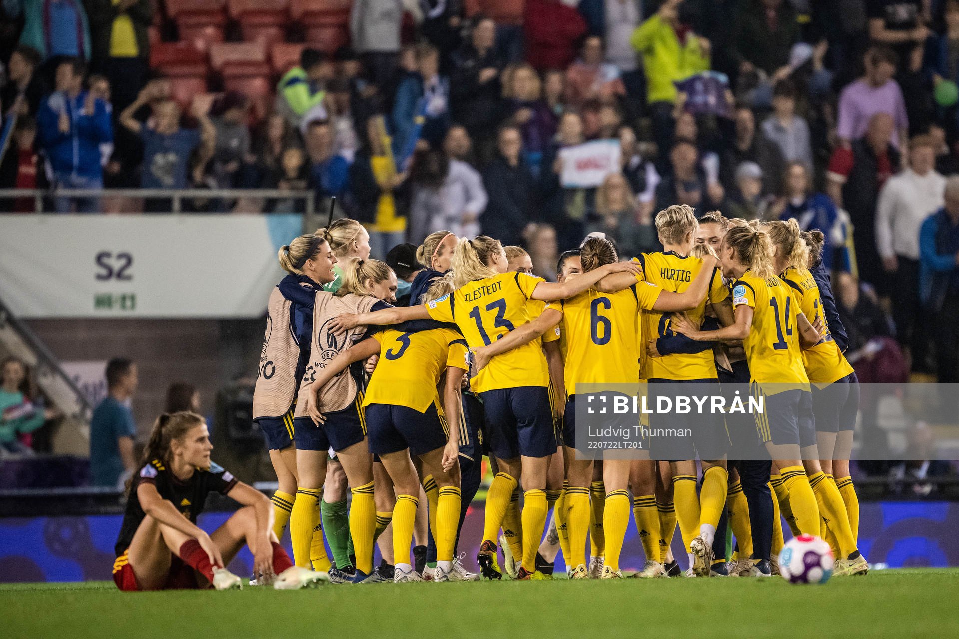 Players of Sweden celebrate