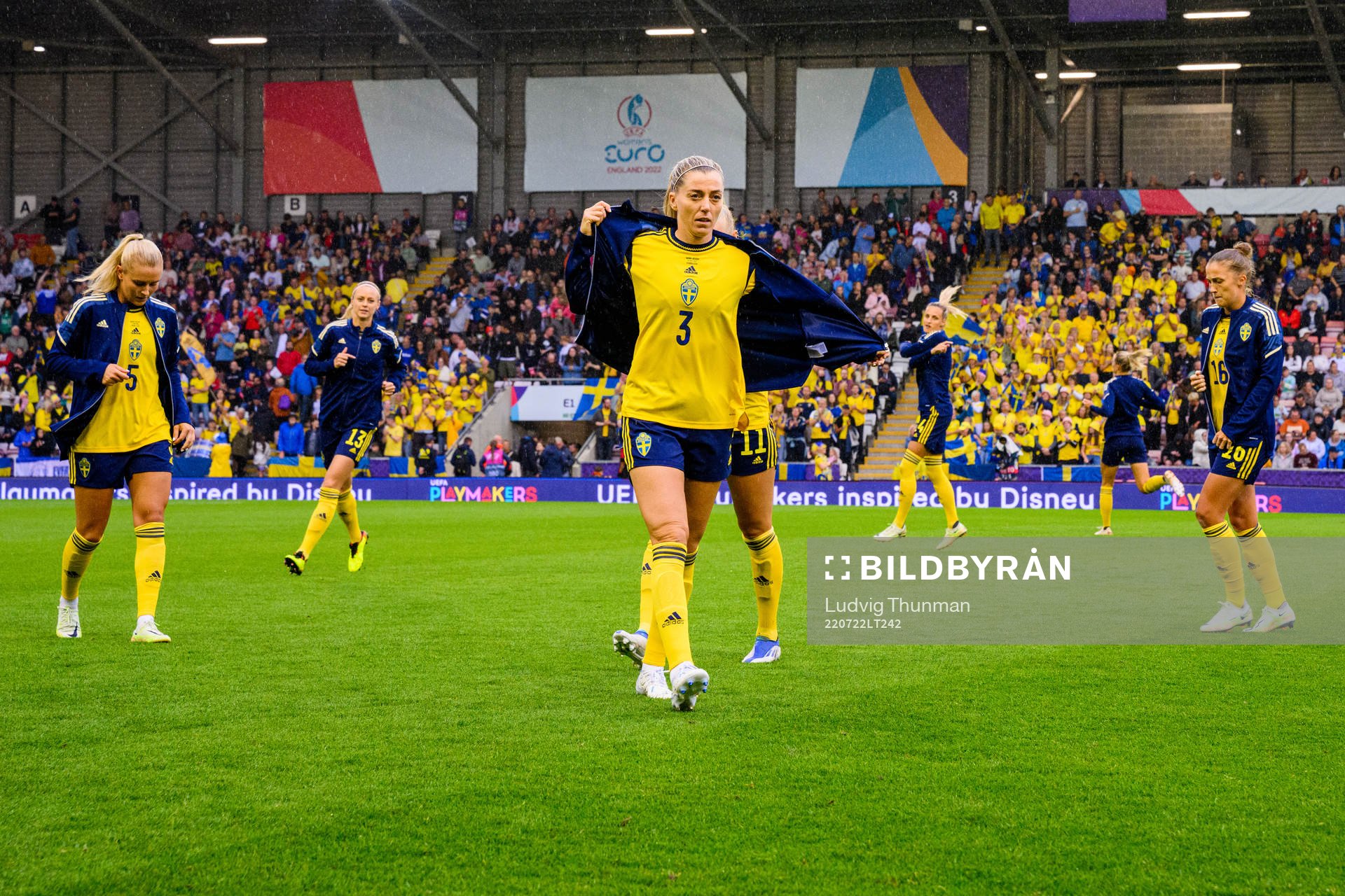 Amanda Nilden and Linda Sembrant of Sweden