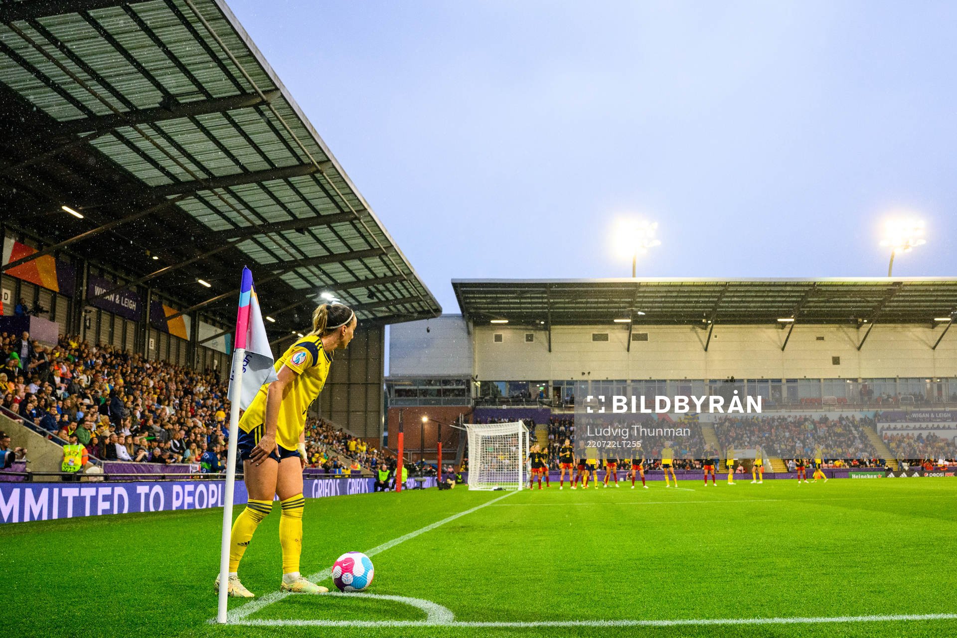 Kosovare Asllani of Sweden gets ready for a corner kick