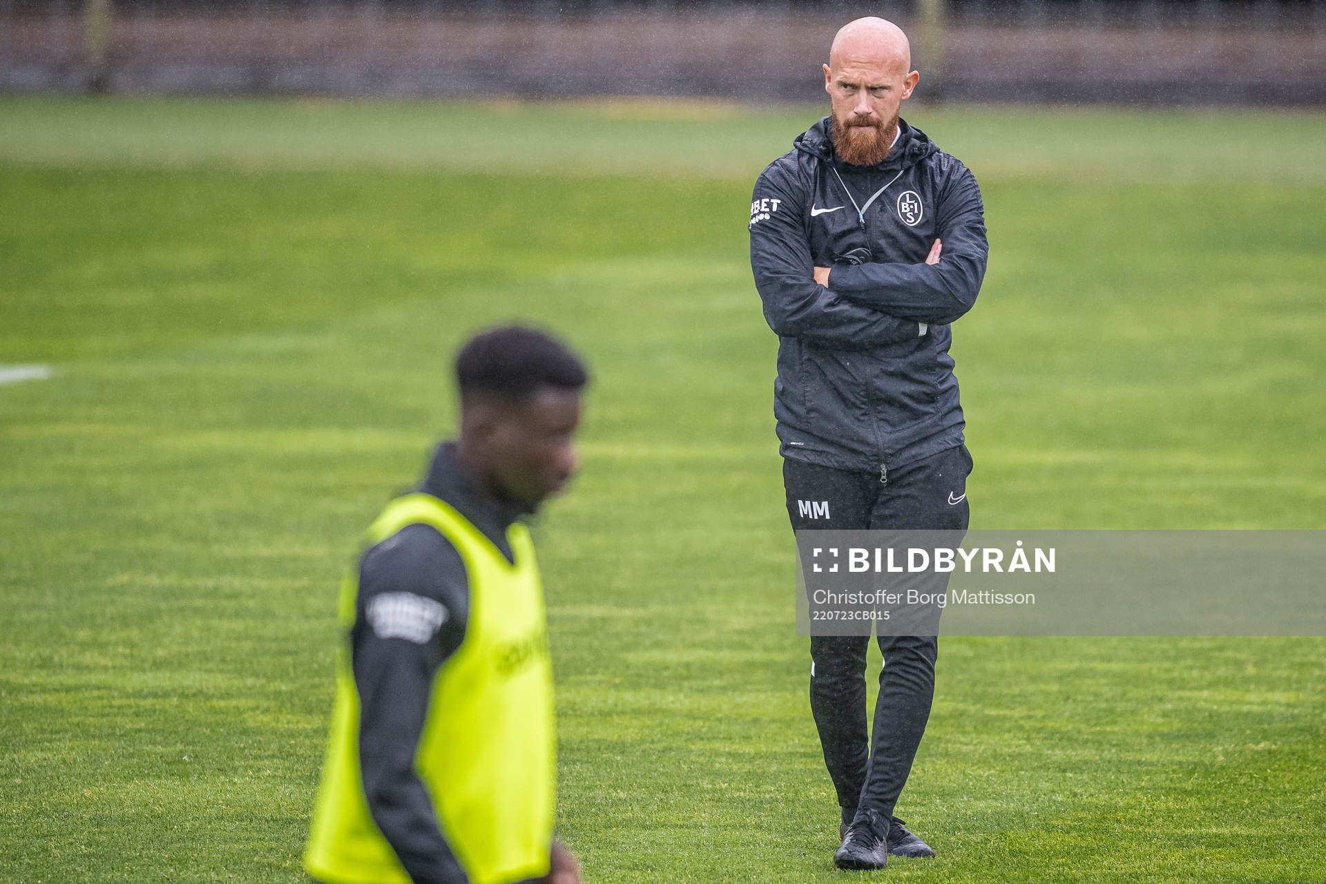 Landskronas assisterande tränare Max Mölder under uppvärmningen inför fotbollsmatchen i Superettan mellan Landskrona och Östersund den 23 juli 2022 i Landskrona.