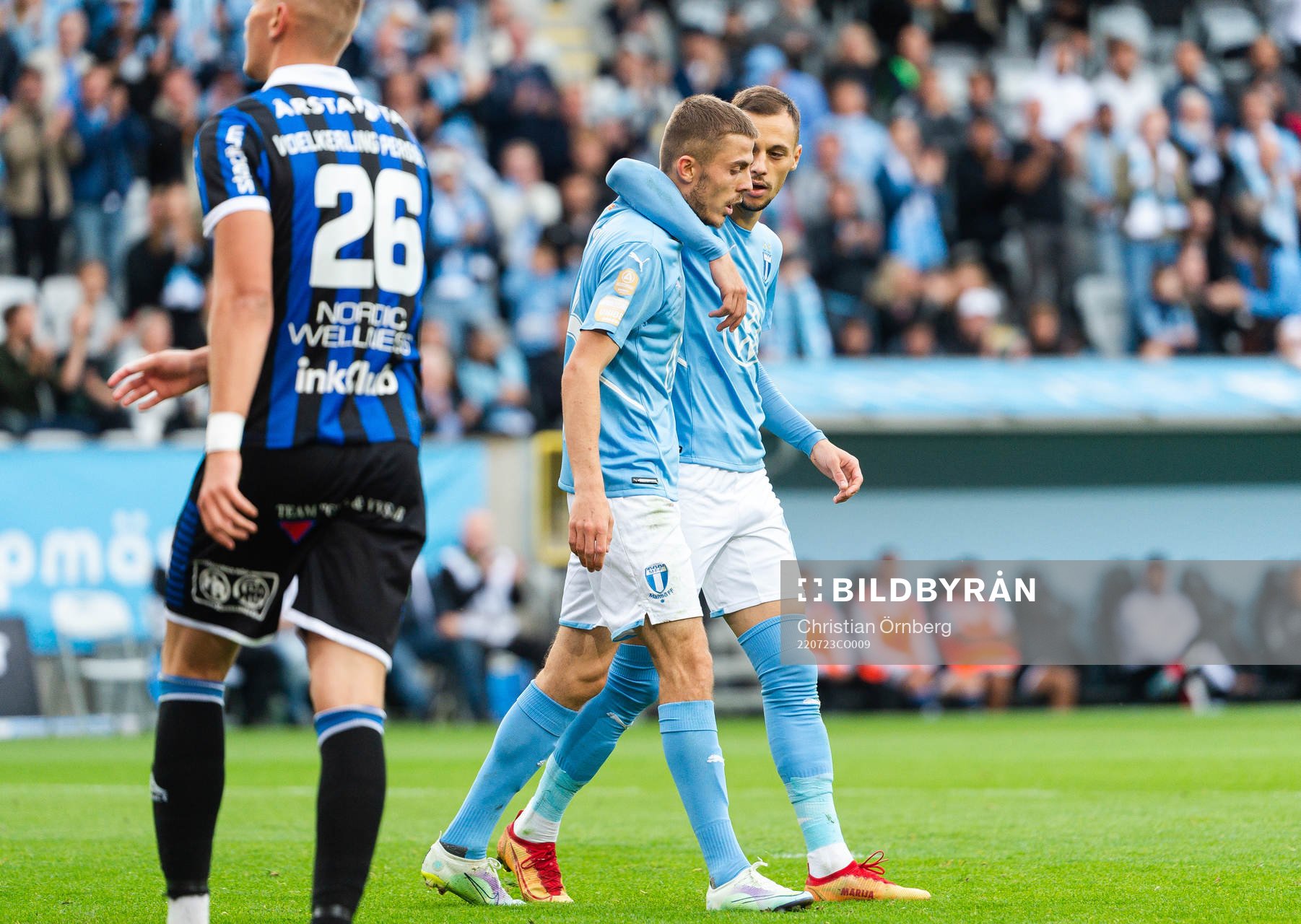 Malmö FFs Patriot Sejdiu och Veljko Birmancevic jublar