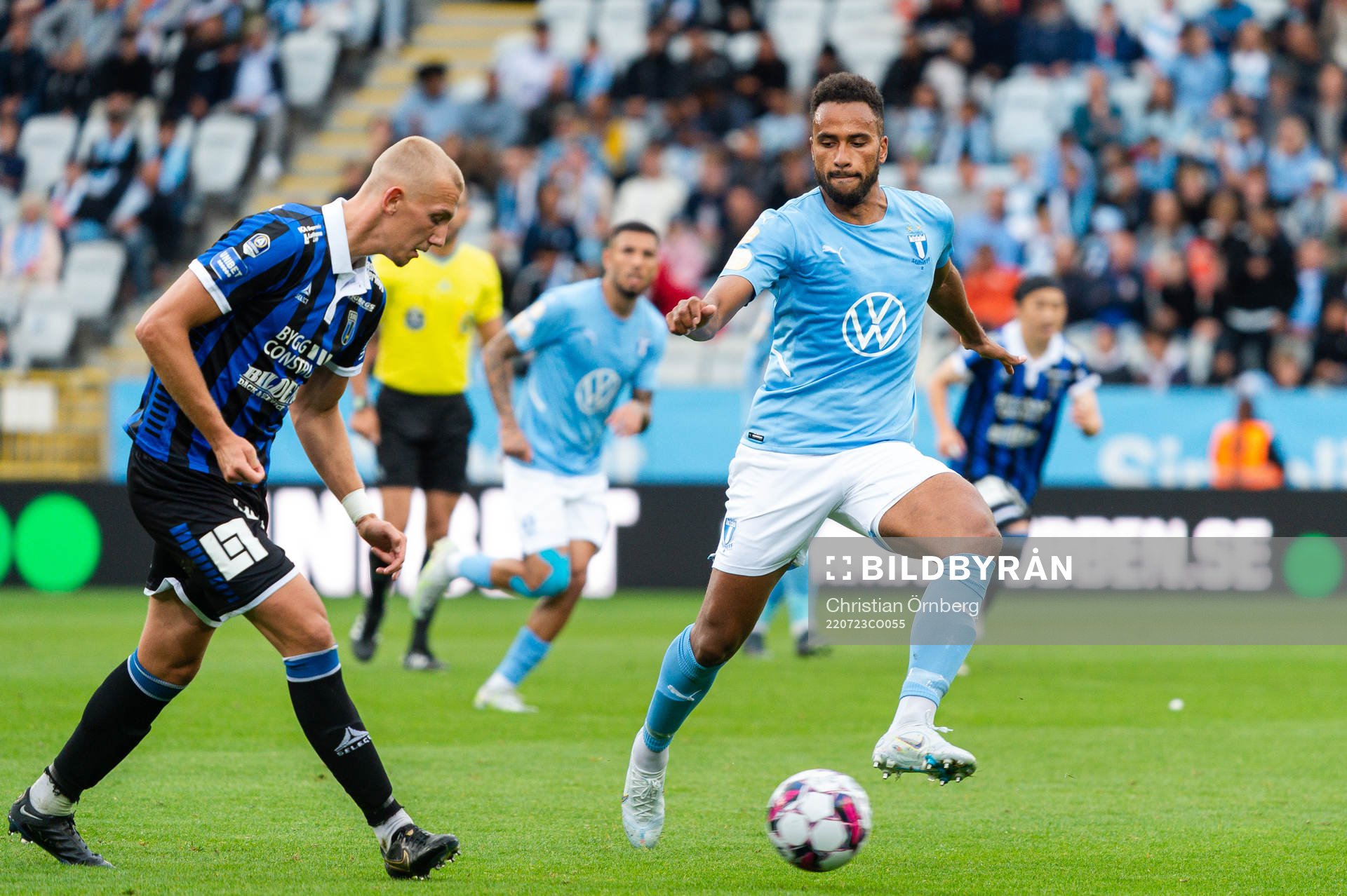 Sirius Jakob Voelkerling Persson och Malmö FFs Isaac Kiese
