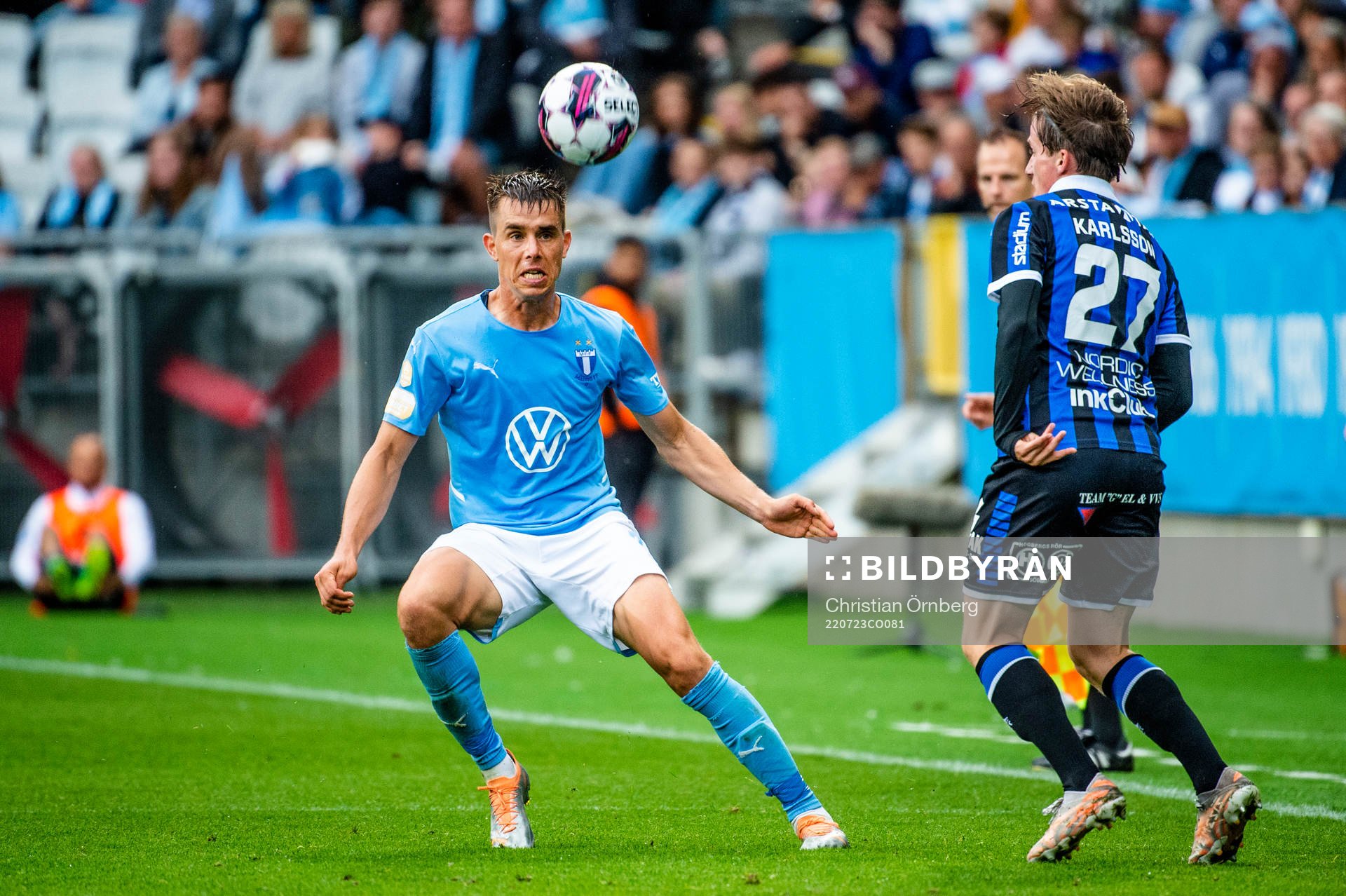 Malmö FFs Jonas Knudsen mot Sirius Johan Karlsson