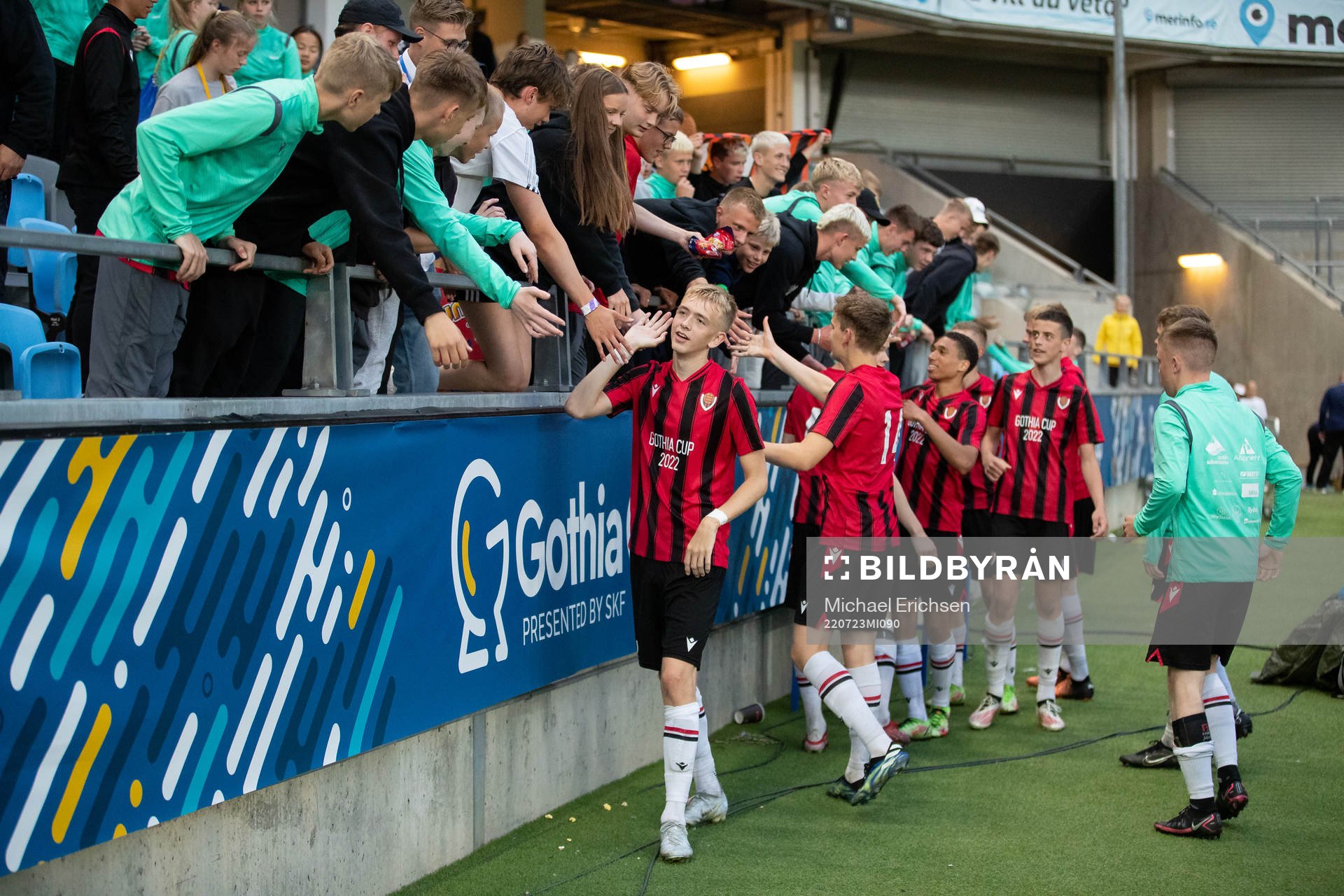 Vikingur spelare jublar