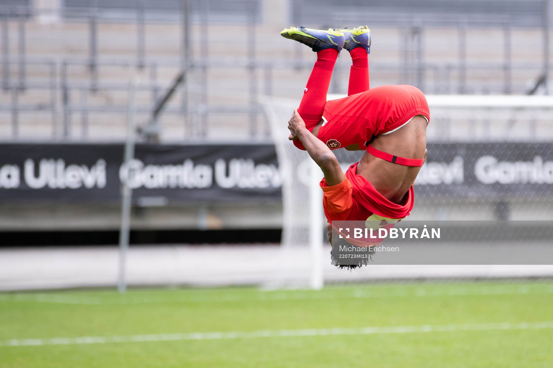 EN Right to Dream spelare jublar