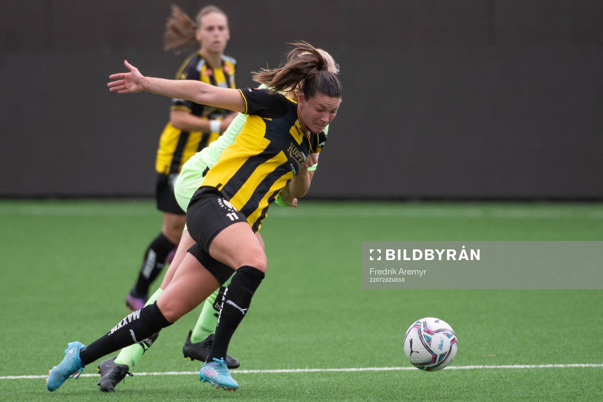 Häckens Pauline Hammarlund i duell