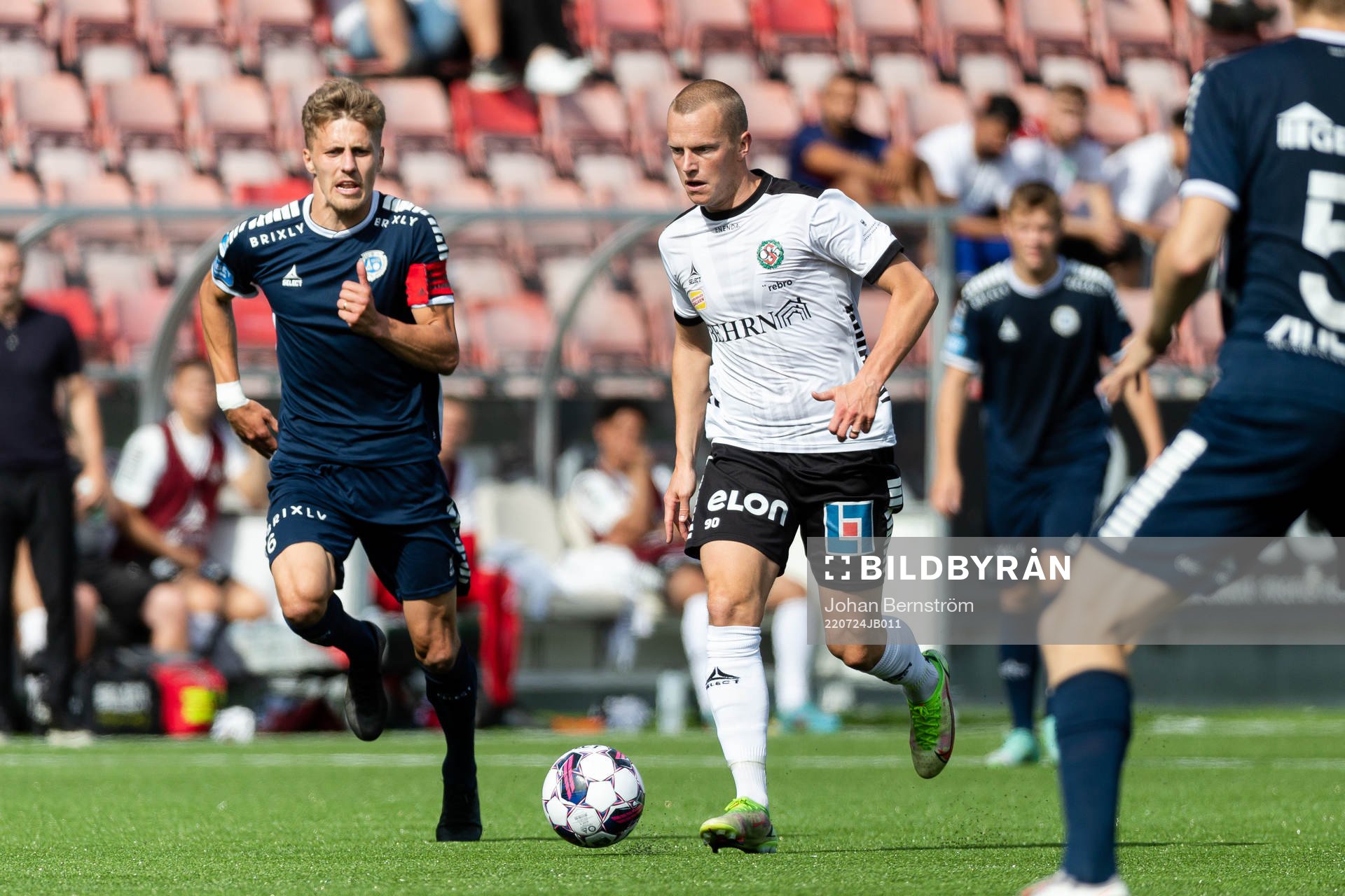 Utsiktens Erik Westermark och Örebros Daniel Gustafsson
