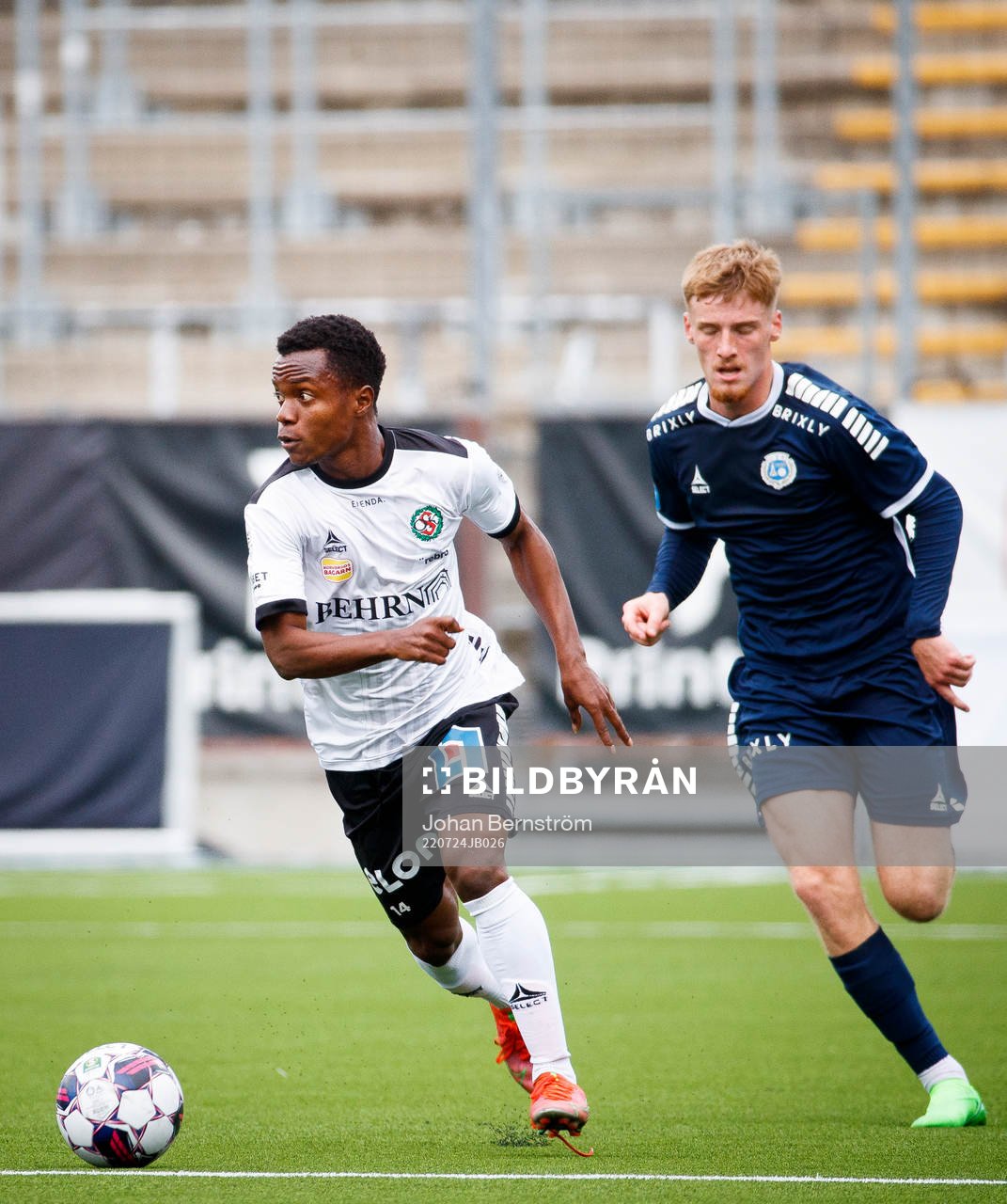 Örebros Alfred Olatomi Olaniyan under fotbollsmatchen i Superettan mellan Örebro och Utsikten den 24 juli 2022 i Örebro. 