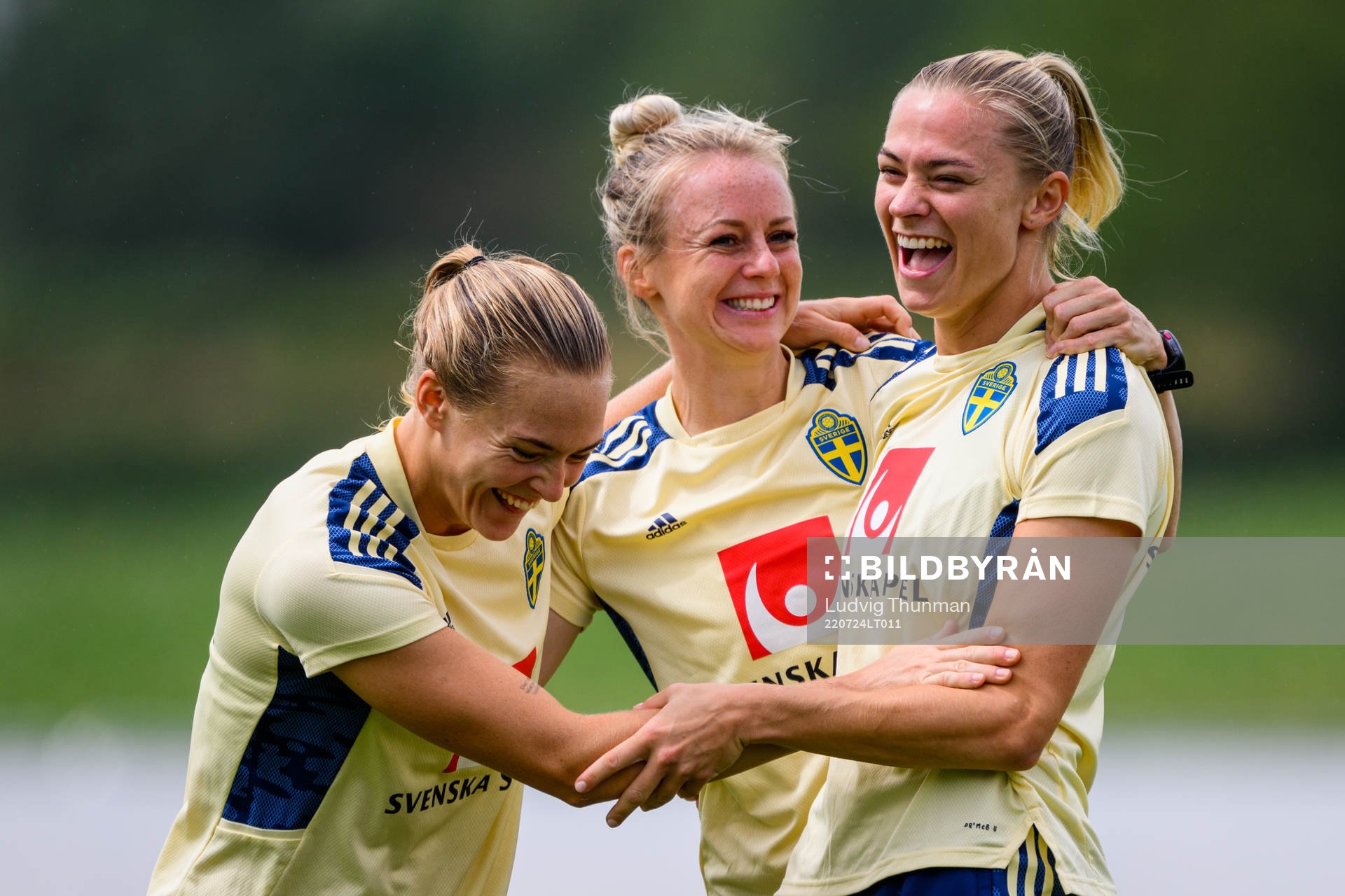 Magdalena Eriksson, Amanda Ilestedt and Fridolina Rolfö of