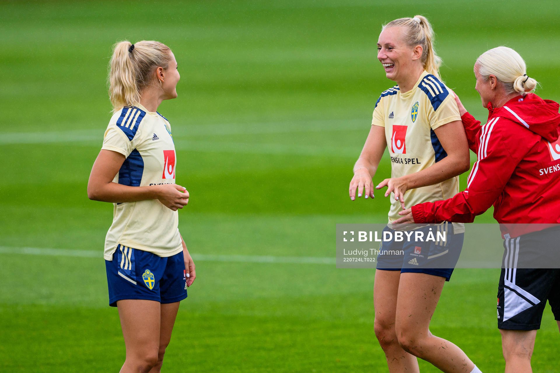 Amanda Nilden, Stina Blackstenius and Victoria Sandell, assistant coach of the Swedish women's national football team at a training session during the UEFA Women's Euro 2022 Championship on July 24, 2022 in Chester.