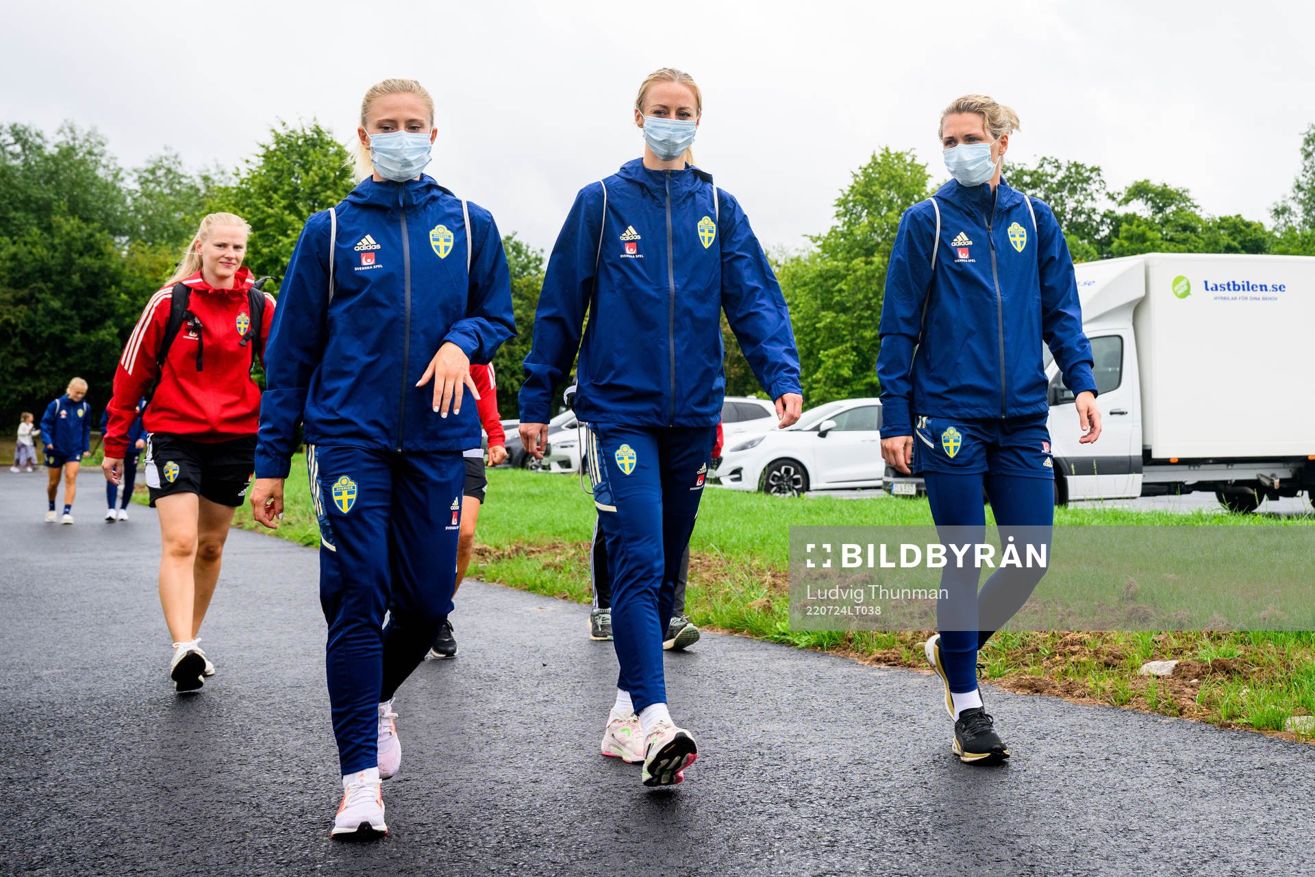 Rebecka Blomqvist, Amanda Ilestedt and goalkeeper Jennifer