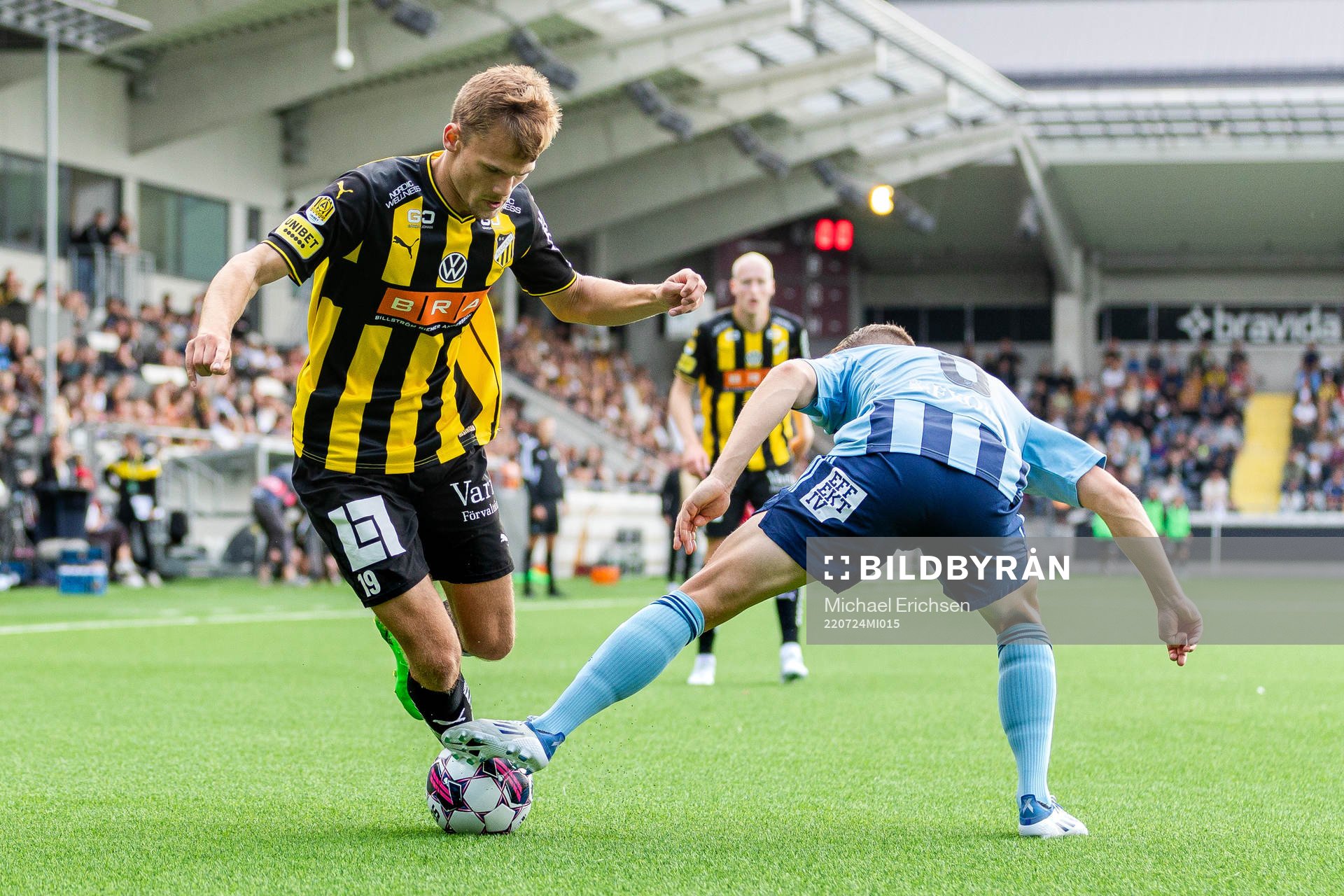 Häckens Oscar Uddenäs och Djurgårdens Elias Andersson