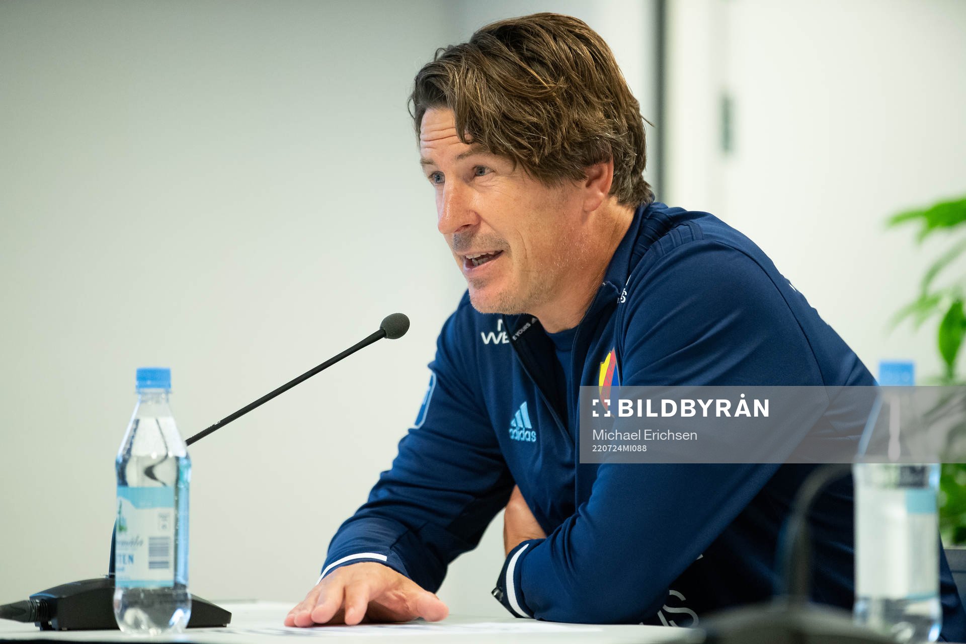 Djurgårdens tränare Thomas Lagerlöf under presskonferensen efter fotbollsmatchen i Allsvenskan mellan Häcken och Djurgården den 24 juli 2022 i Göteborg.