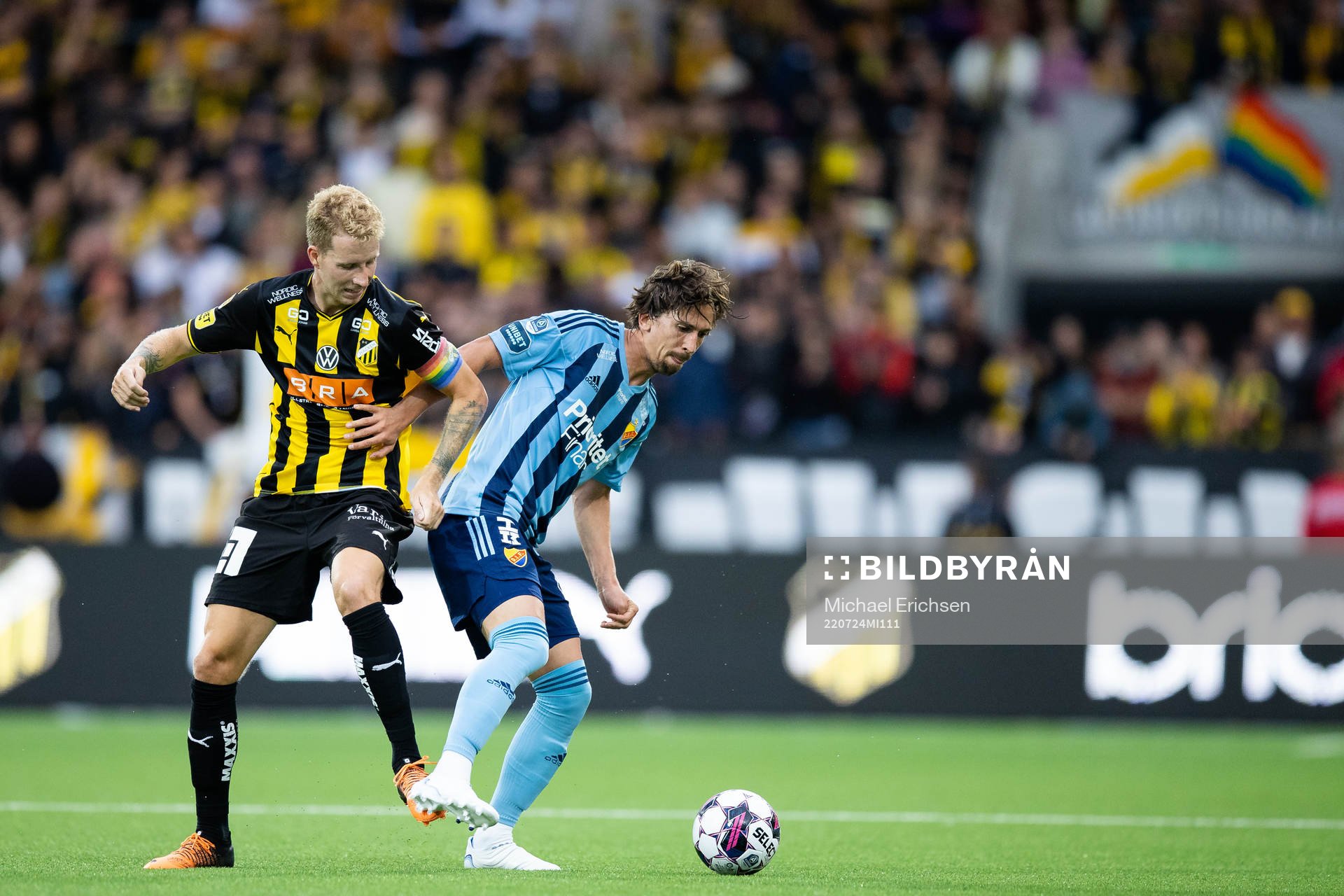 Häckens Samuel Gustafson och Djurgårdens Gustav Wikheim