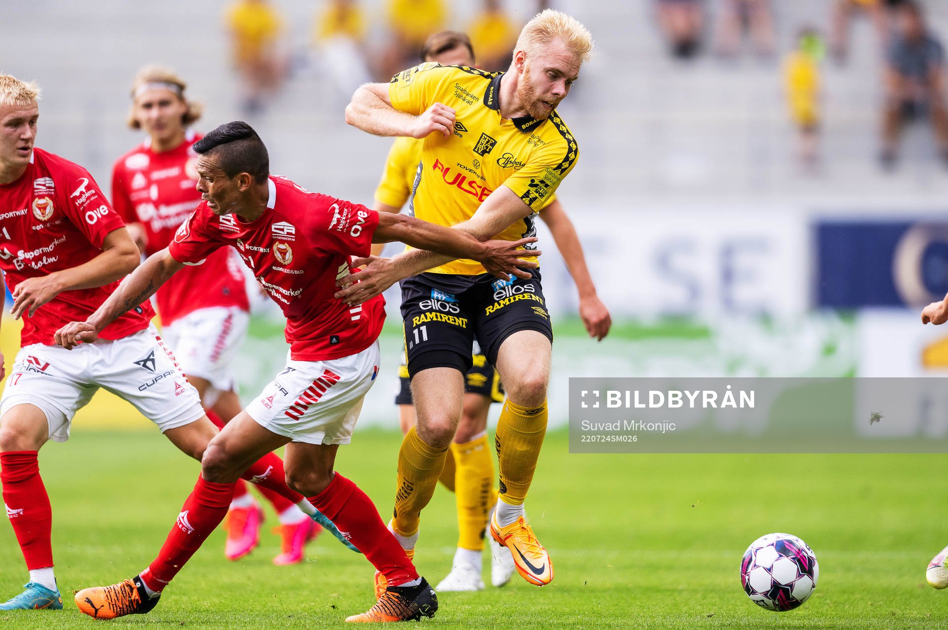 Kalmars Romario Pereira Sipiao och Elfsborgs Sveinn