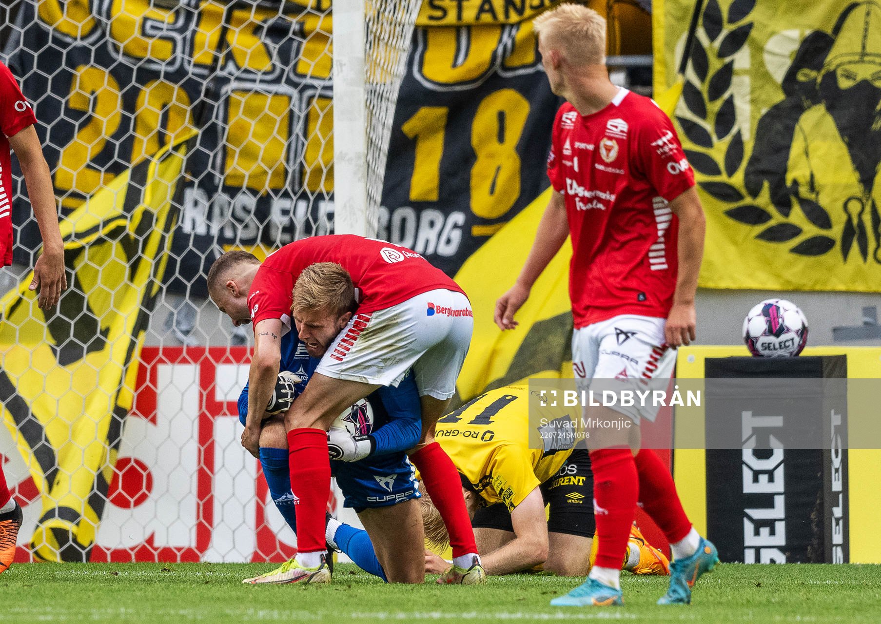 Kalmars målvakt Ricardo Friedrich jublar