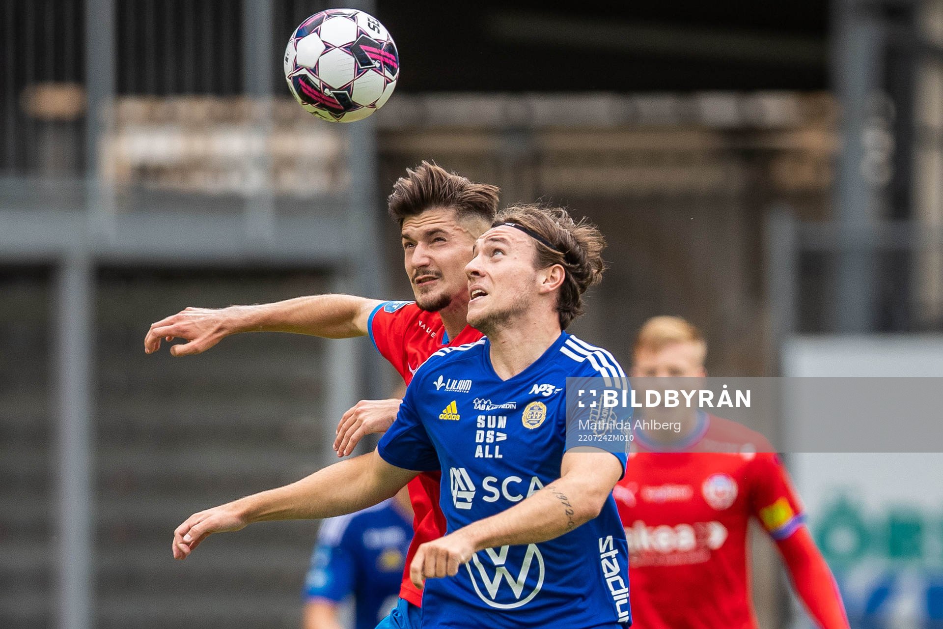 Helsingborgs Armin Gigovic och GIF Sundsvalls Alexander
