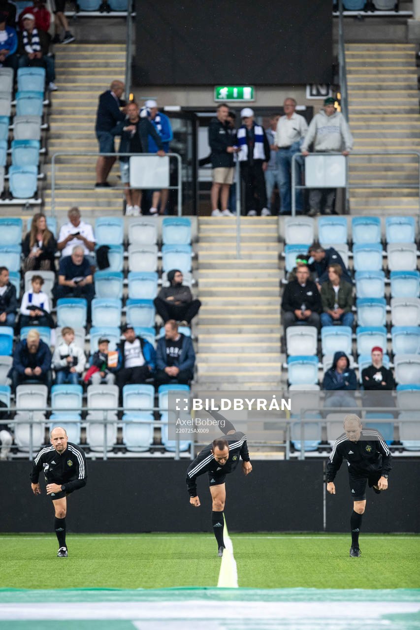 Domare Kaspar Sjöberg, assisterande domare Marcus Lundgren