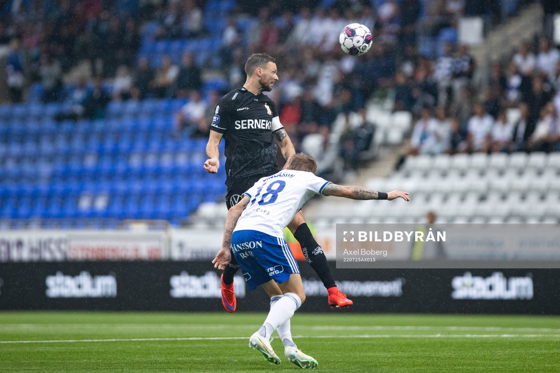 IFK Göteborgs Marcus Berg och IFK Norrköpings Ari Freyr