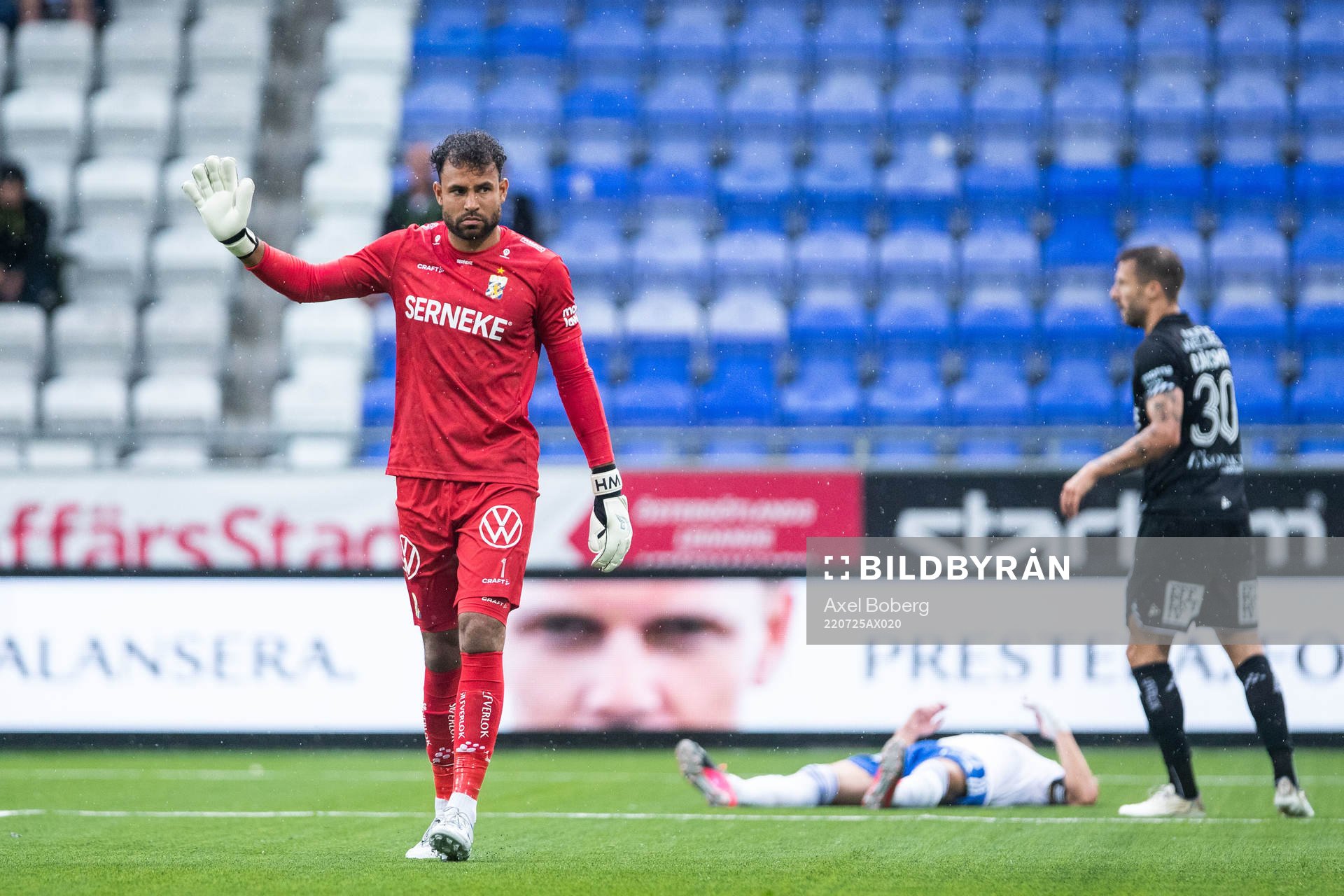 IFK Göteborgs målvakt Warner Hahn och IFK Norrköpings
