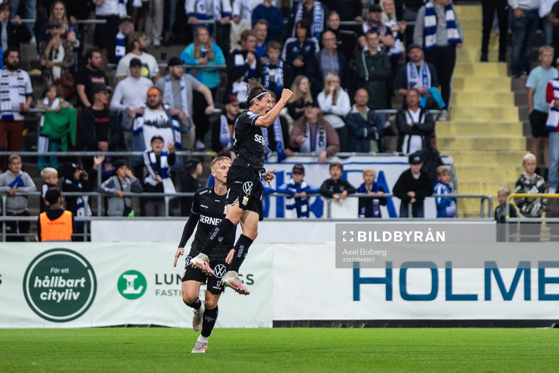 IFK Göteborgs Simon Thern jublar