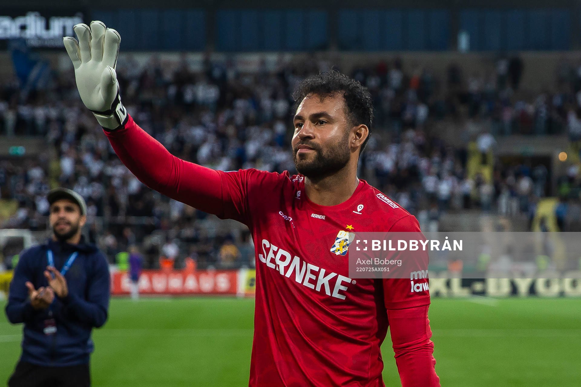 IFK Göteborgs målvakt Warner Hahn jublar