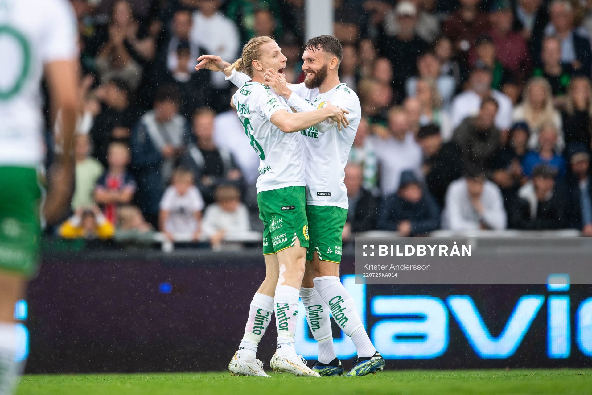 Hammarbys Gustav Ludwigson och Simon Sandberg jublar