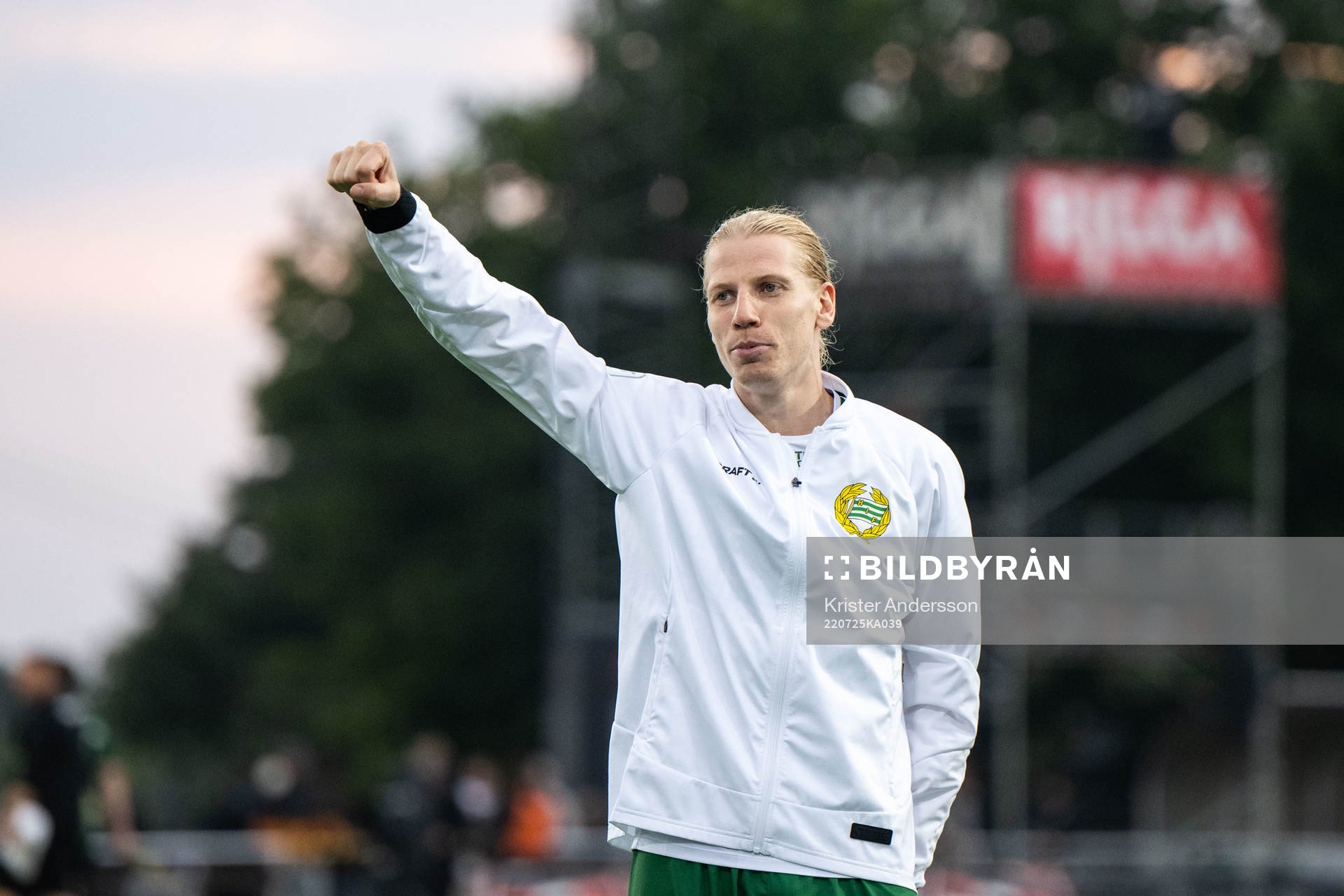 Hammarbys Gustav Ludwigson jublar