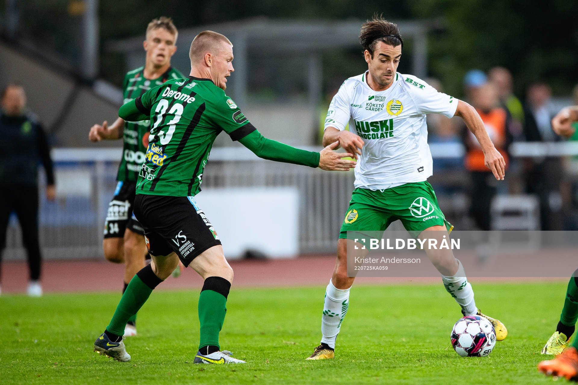 Varbergs Anton Liljenbäck och Hammarbys David Concha