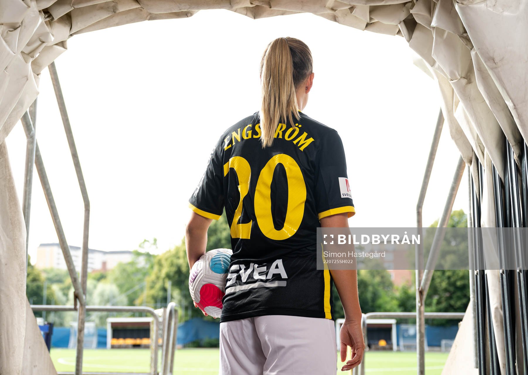 AIK:s nyförvärv Emma Engström poserer för porträtt under den 25 juli 2022 i Stockholm. 