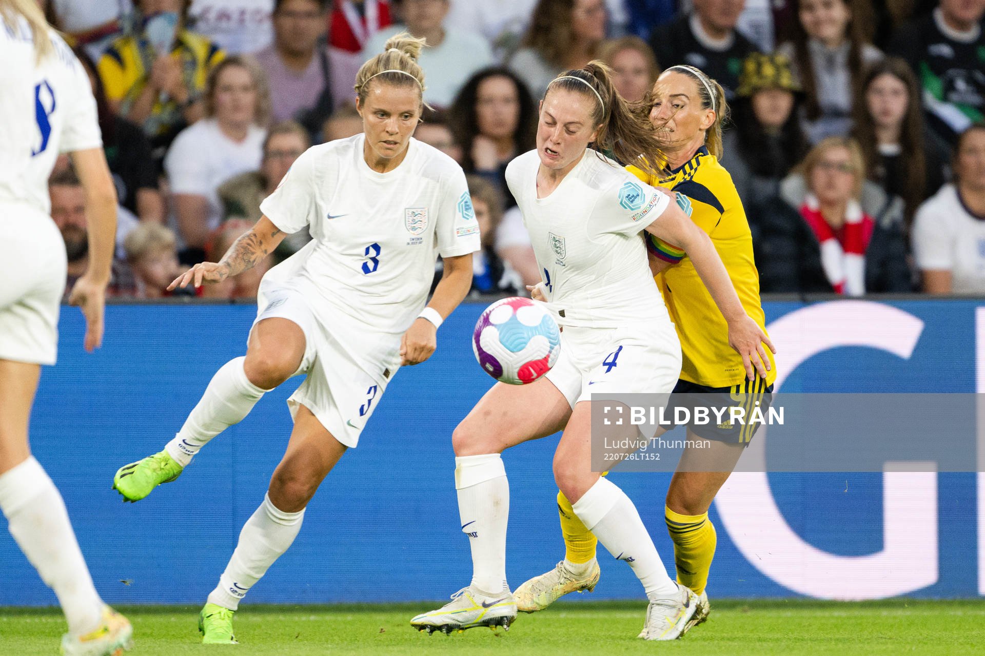 Rachel Daly and Keira Walsh of England against Kosovare