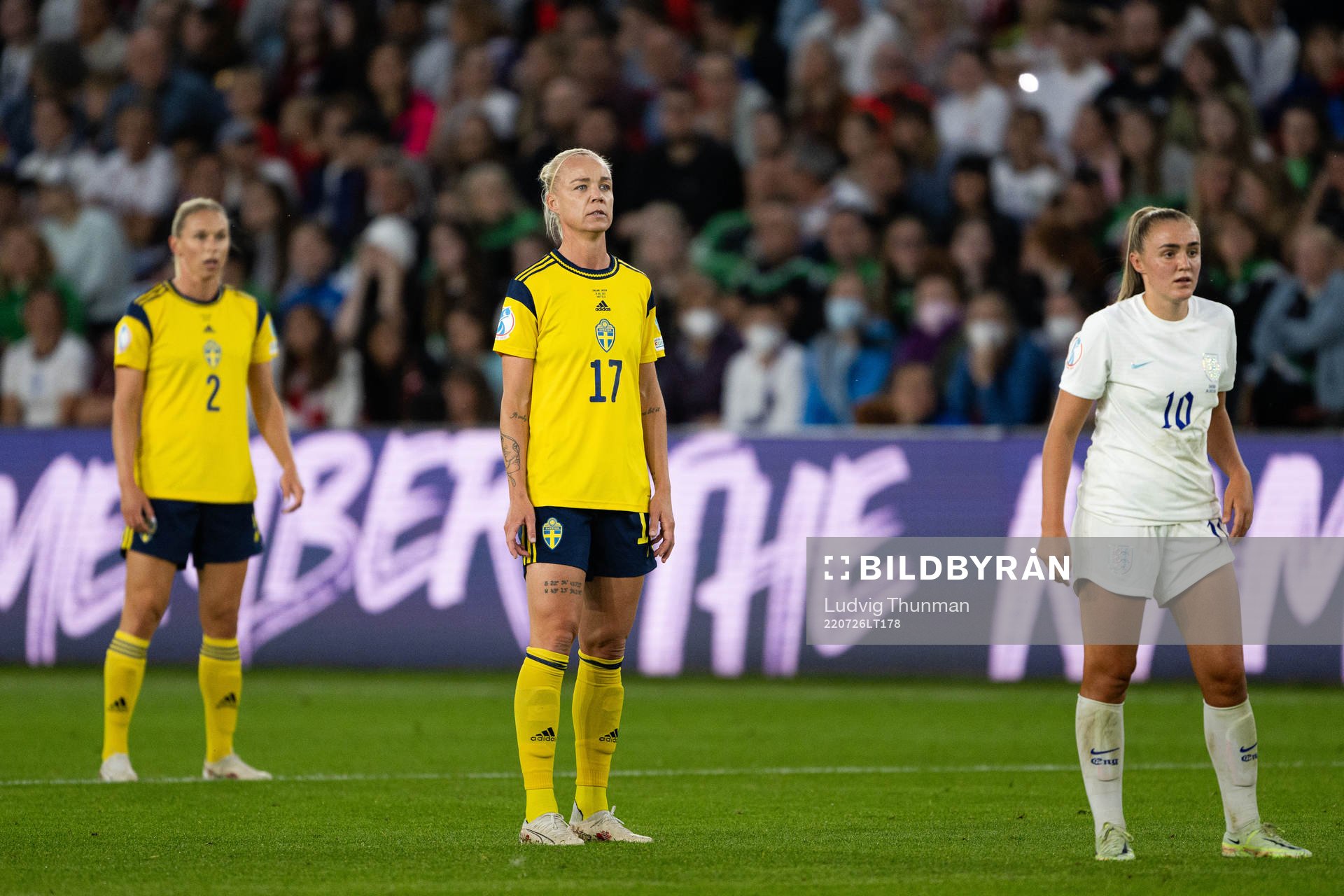 Caroline Seger of Sweden and Georgia Stanway of England