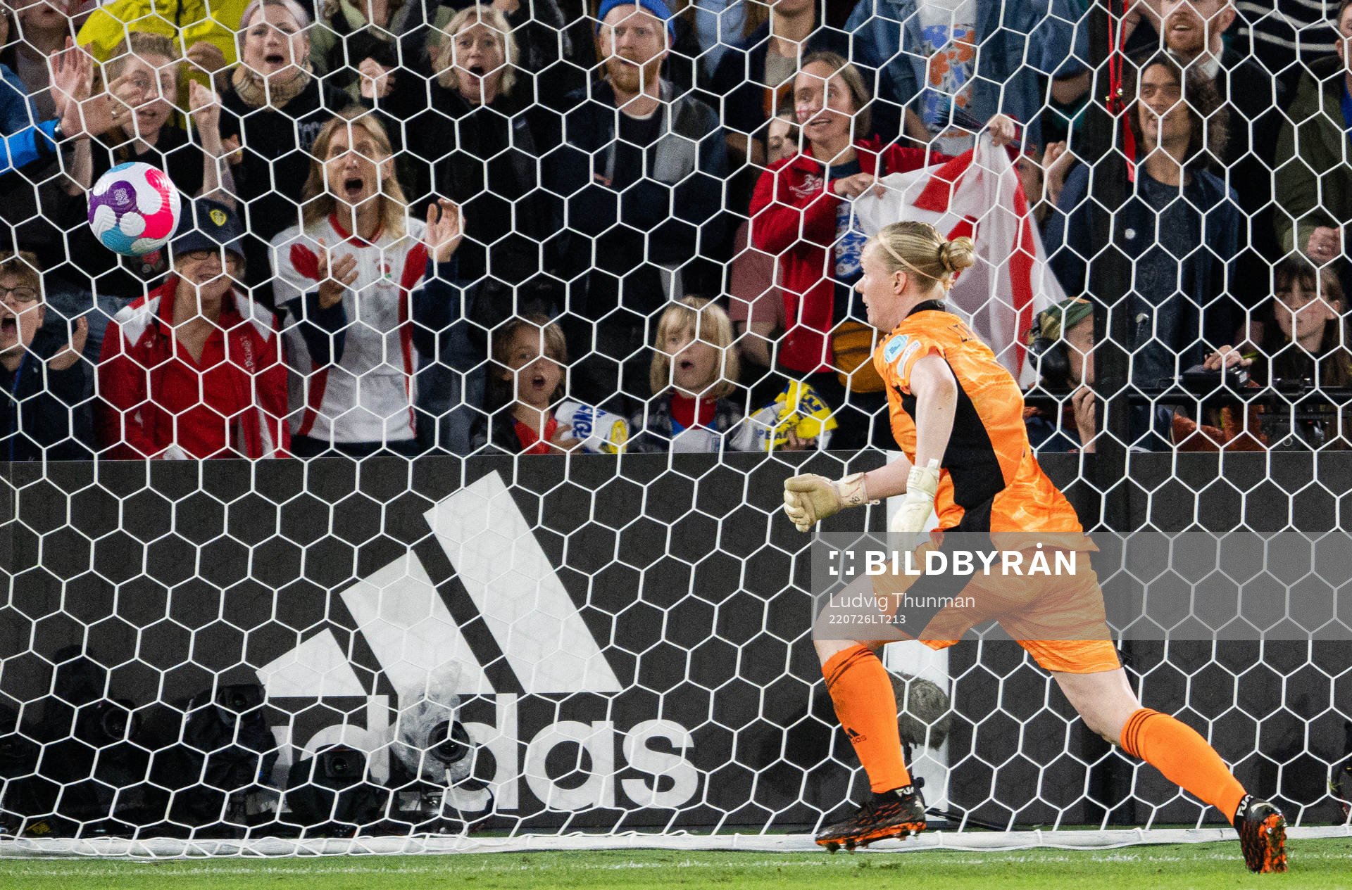 Goalkeeper Hedvig Lindahl of Sweden